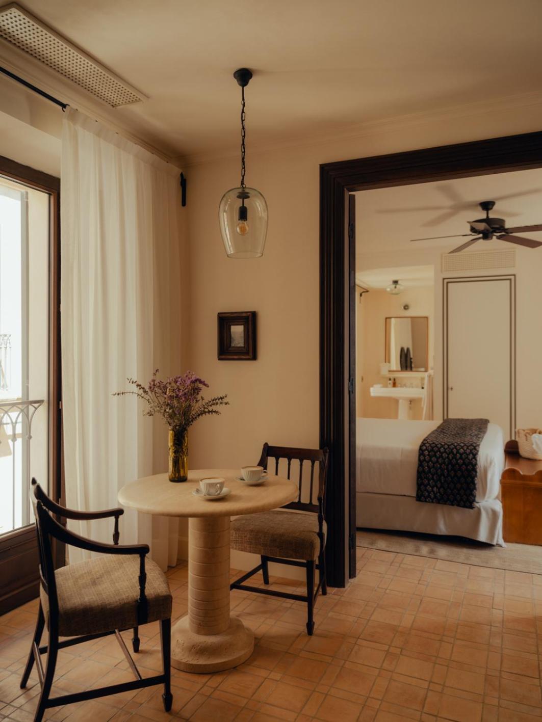 One-Bedroom Apartment - Photo 24