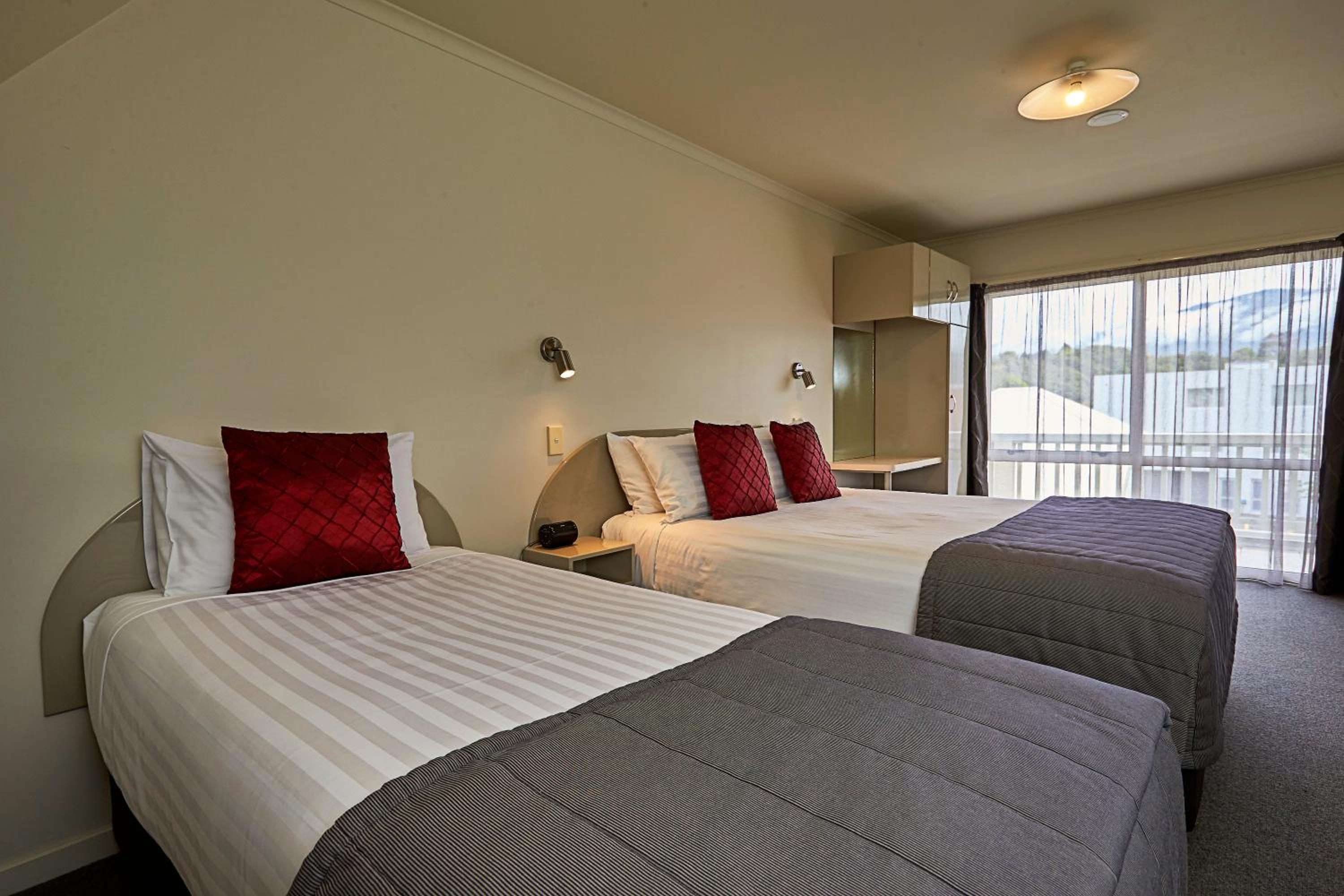 Two Bedroom Family Apartment - Photo 2