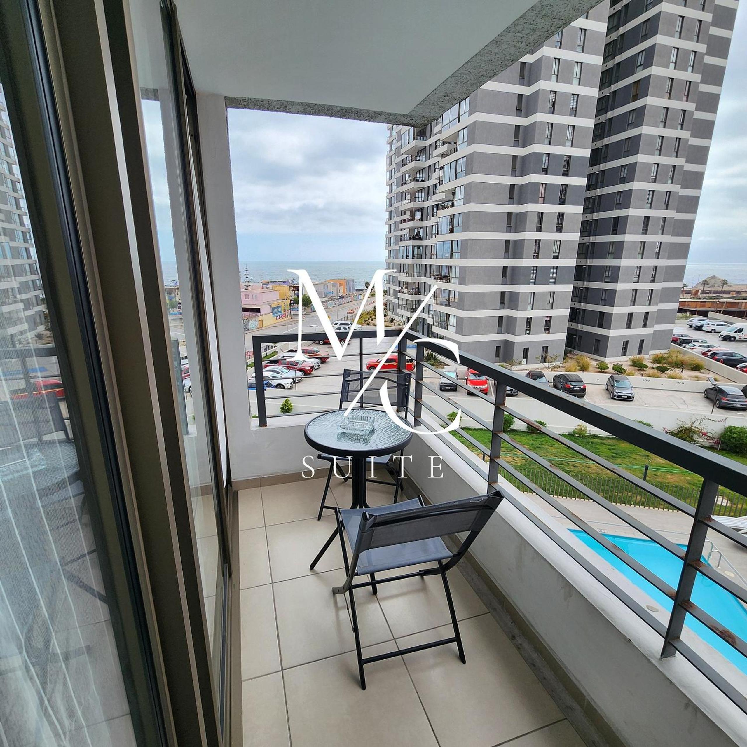 Two-Bedroom Apartment with Ocean View photo 2