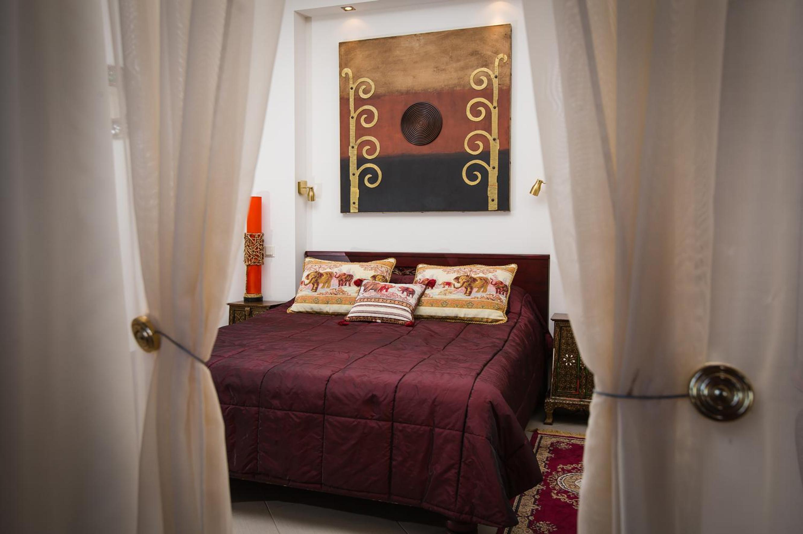 Large Double Room photo 2
