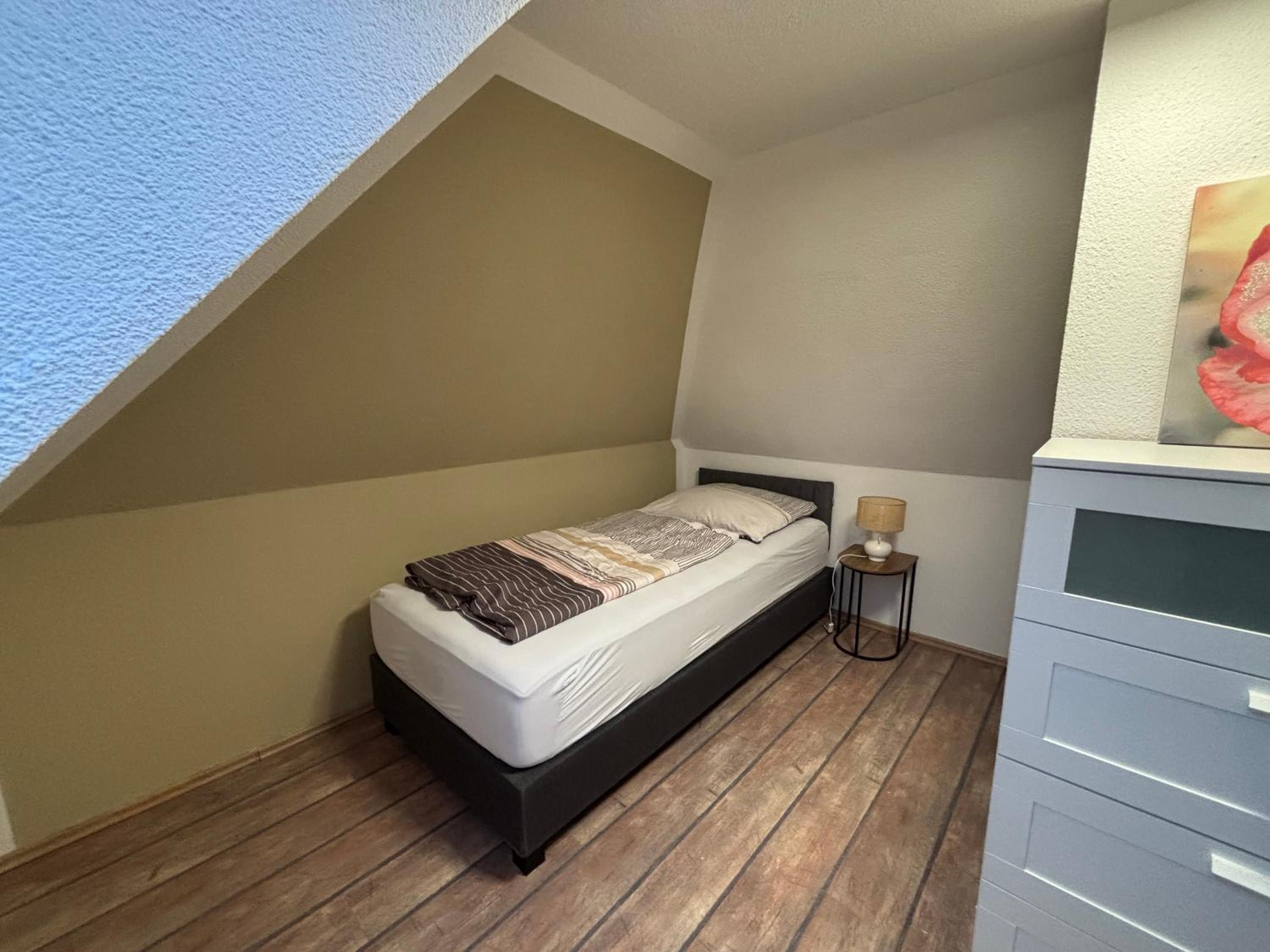 Single Room with Shared Bathroom photo 1