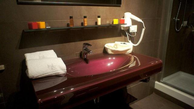 Quadruple Room - Photo 5