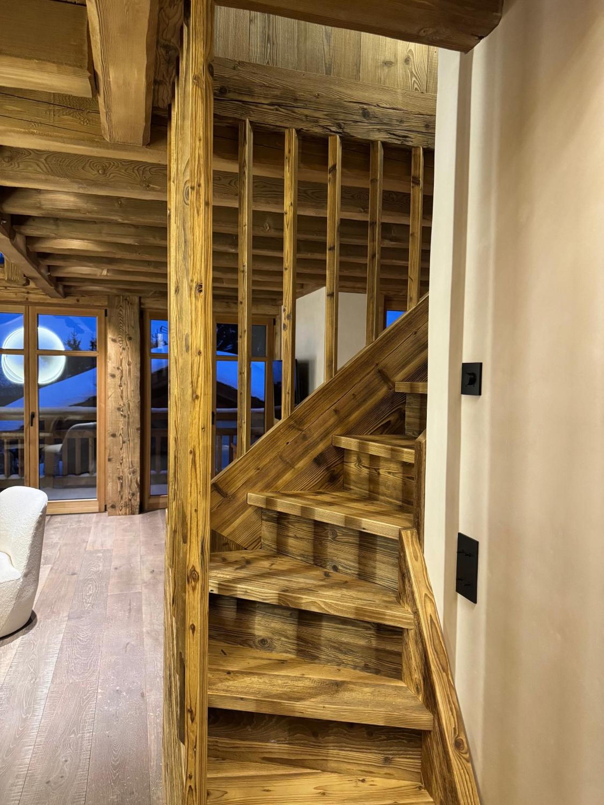Three-Bedroom Apartment with Mountain View photo 2