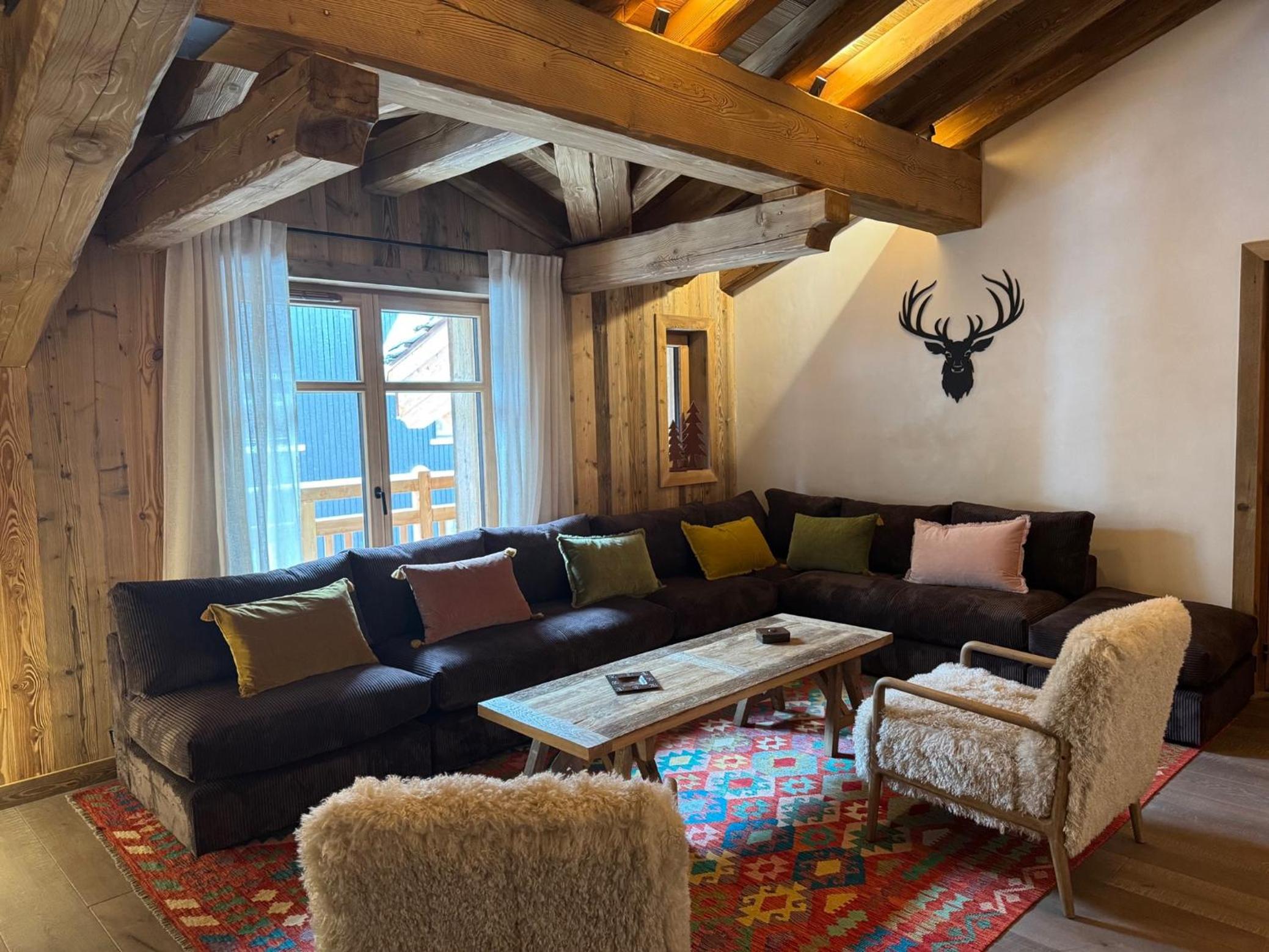 Four-Bedroom Luxury Apartment
