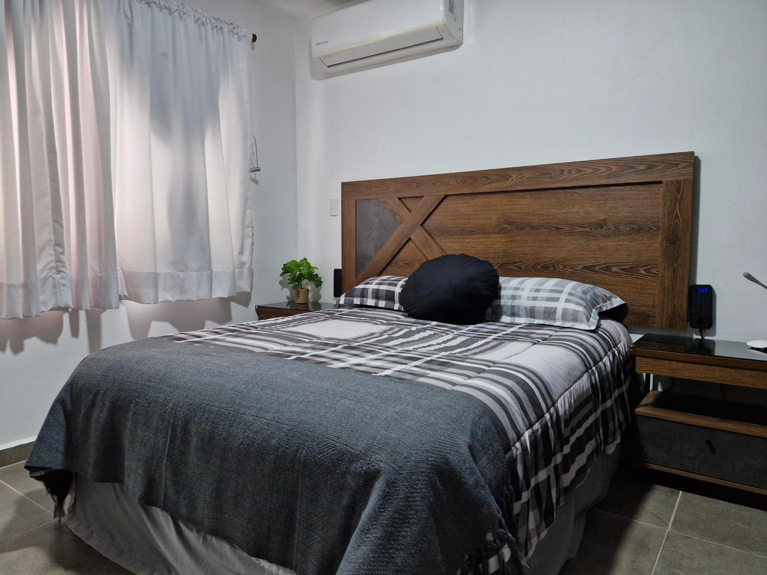Three-Bedroom House photo 2