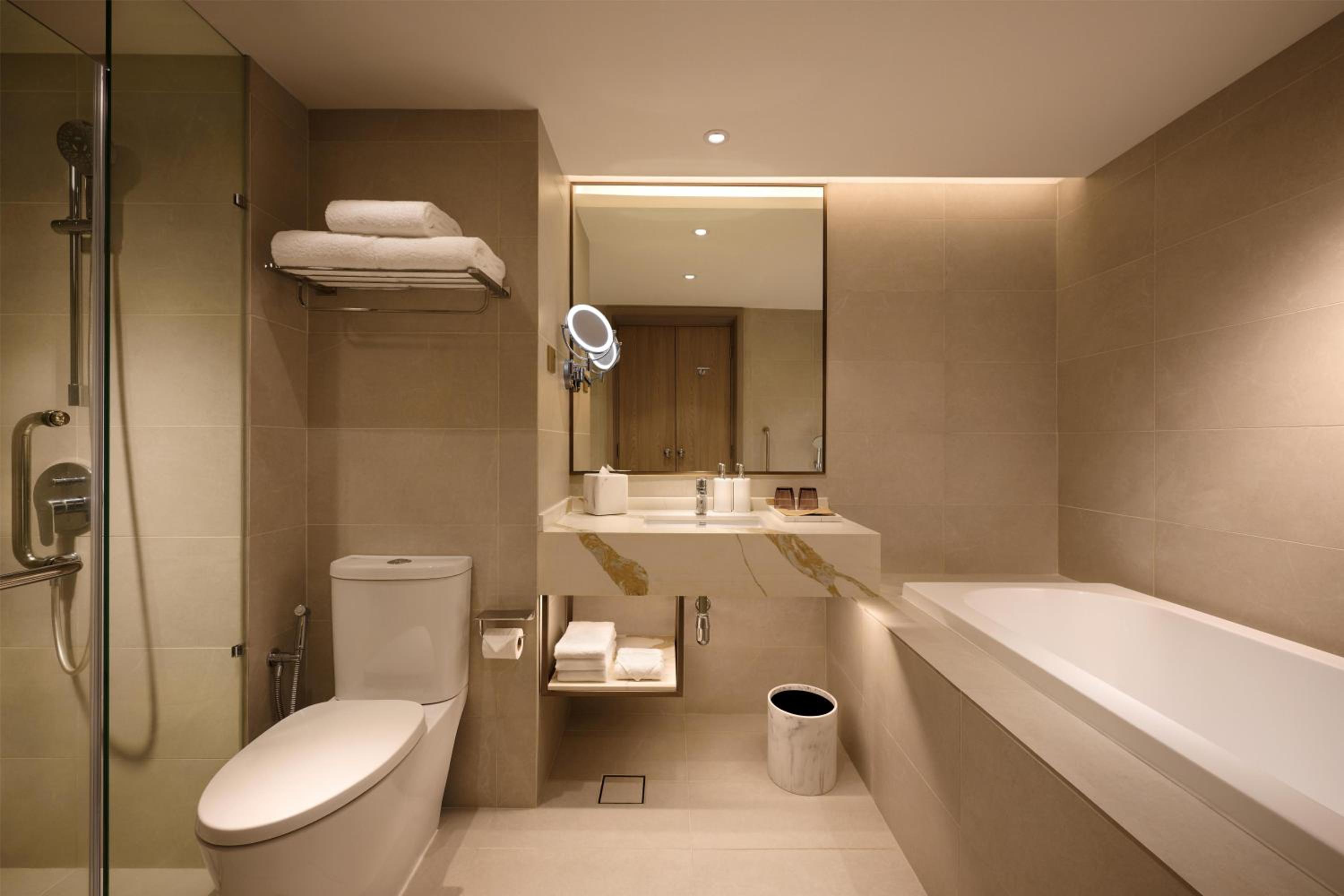 Executive King Room with Golf View - Photo 6