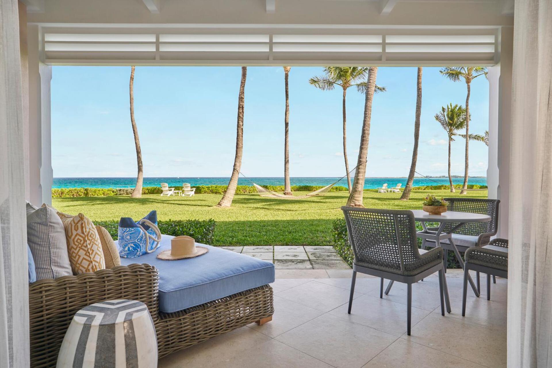 Quarto de Luxo à Beira-Mar com Duas Camas de Casal