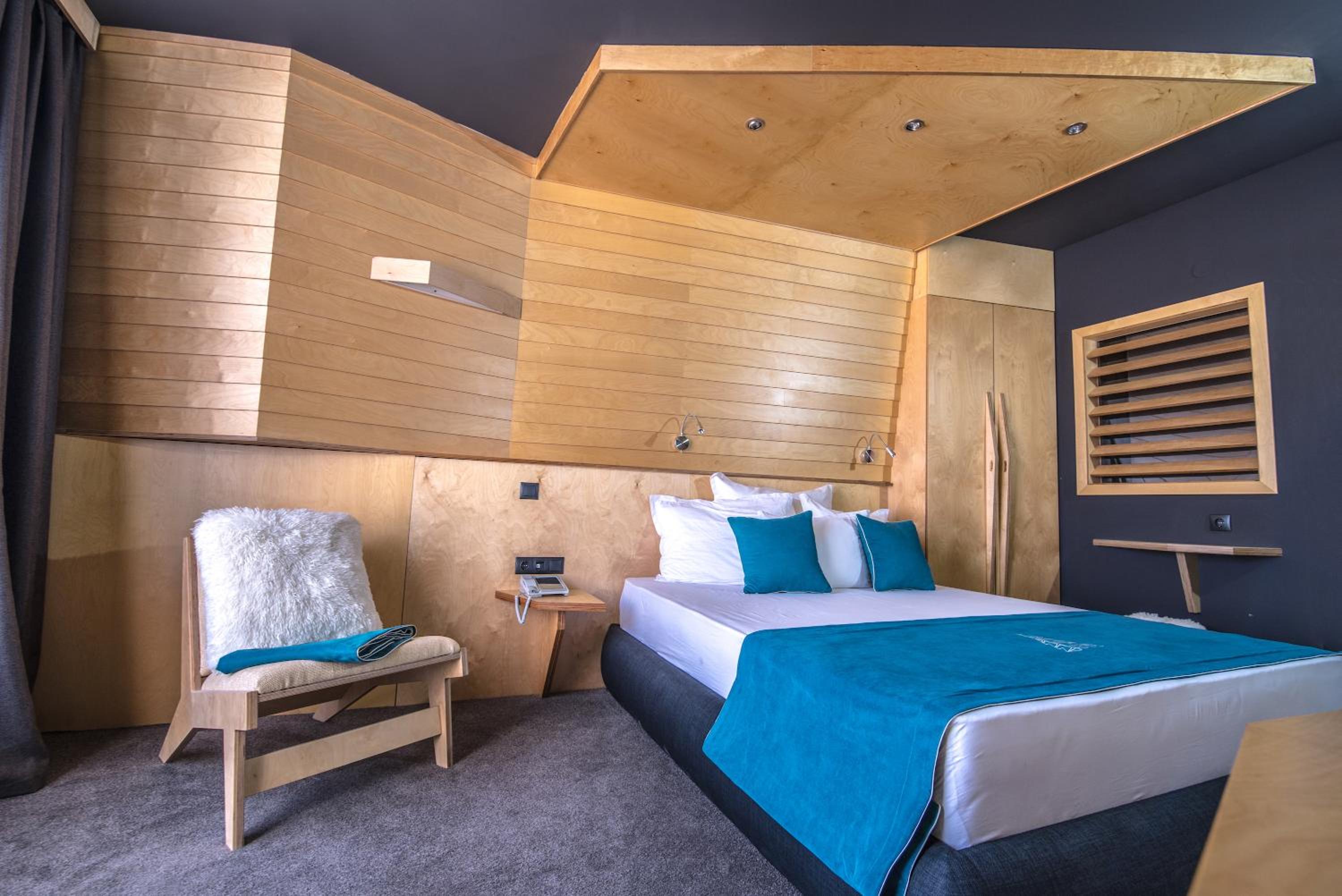 Standard Double or Twin Room (No Balcony) - Photo 2