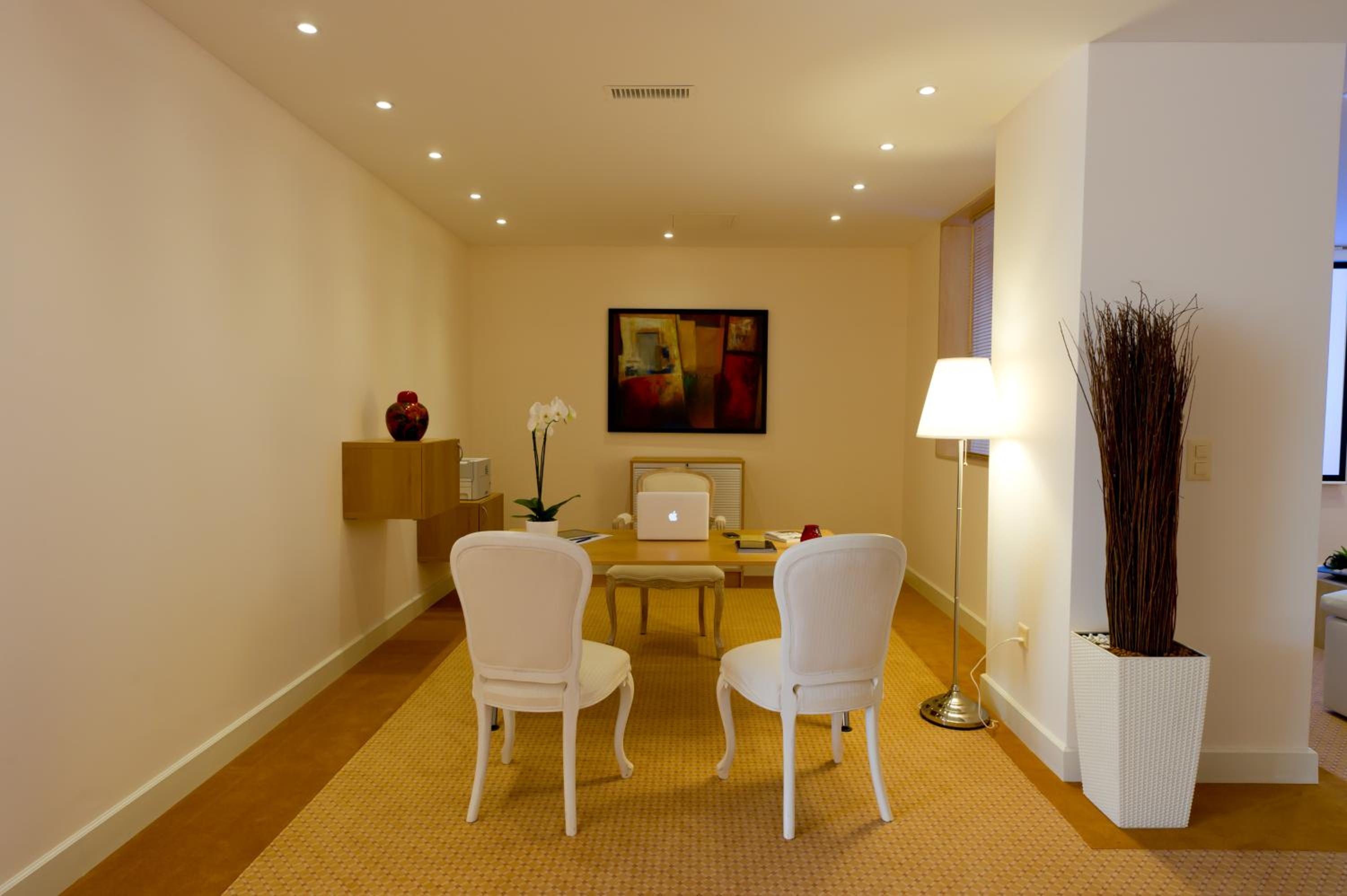 Superior Double Room thumbnail 6