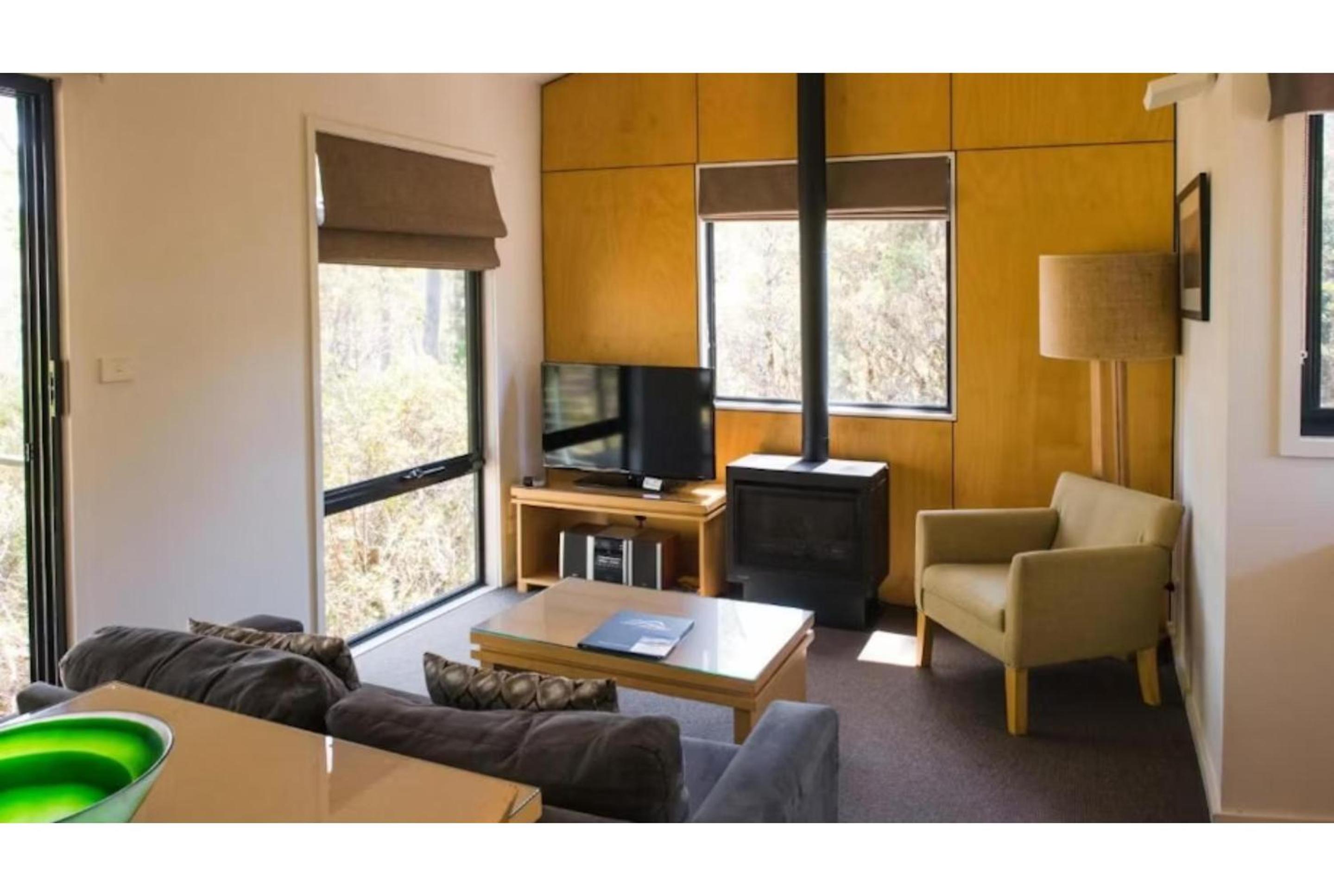 Deluxe Studio Spa Chalet - Sleeps 2 - Adults only photo 2
