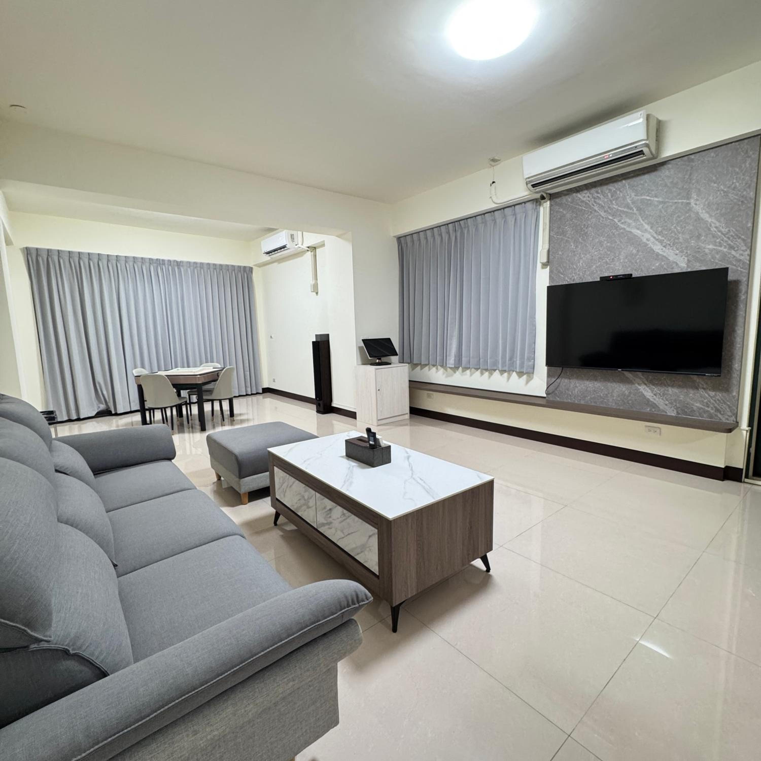 Villa photo 3