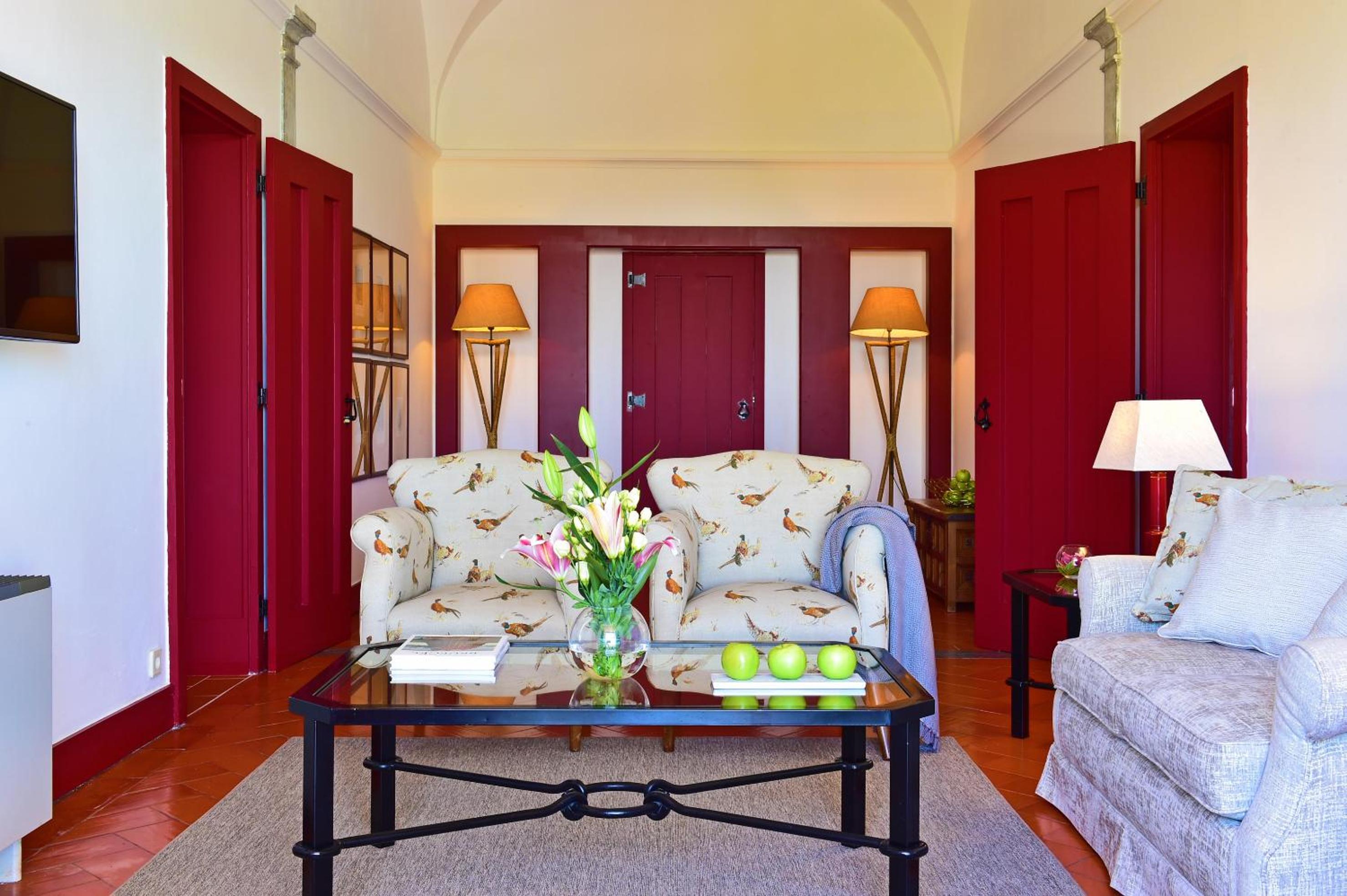 Standard Suite - Photo 4