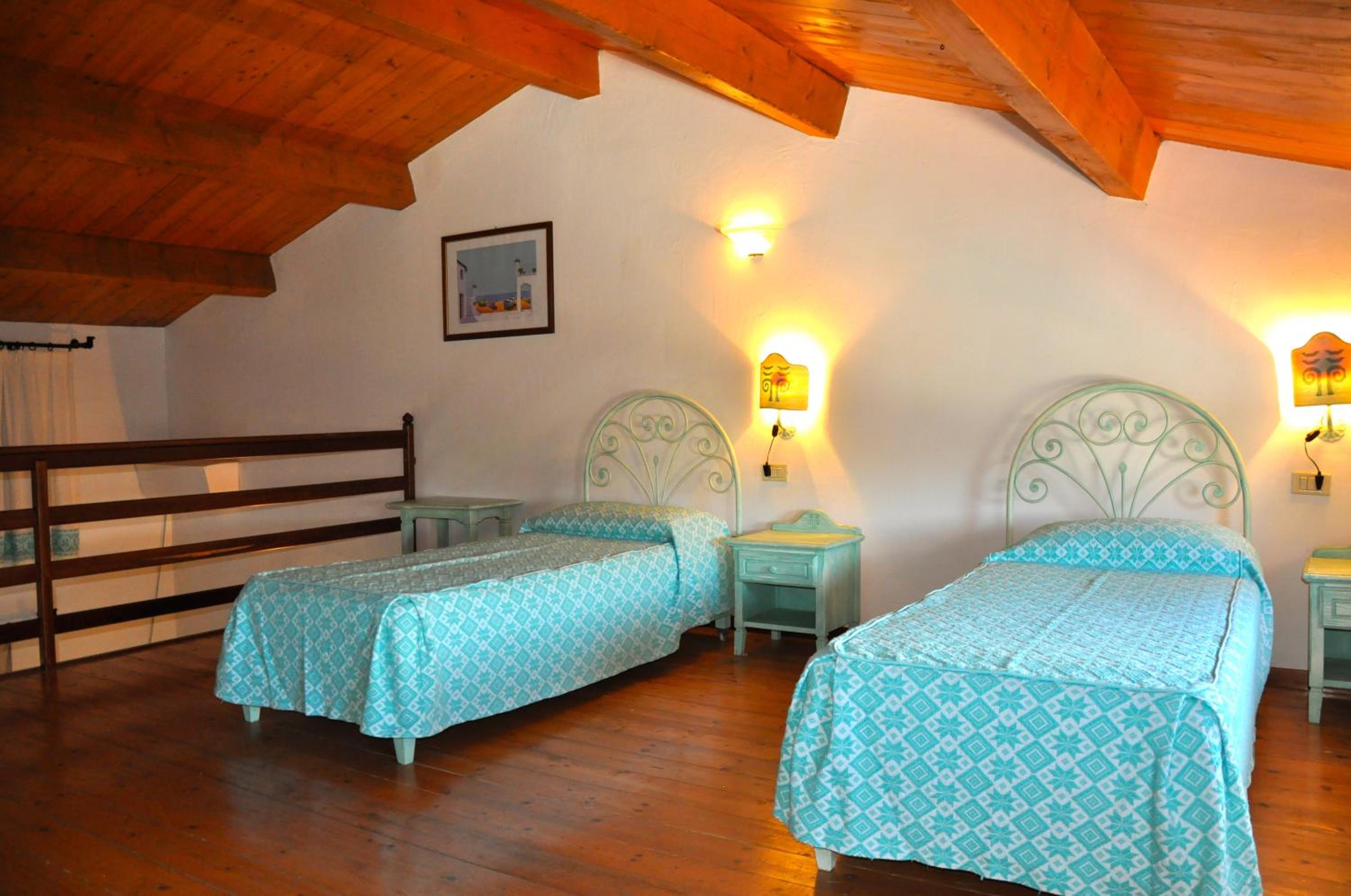 Two-Bedroom Apartment (6 Adults) photo 3