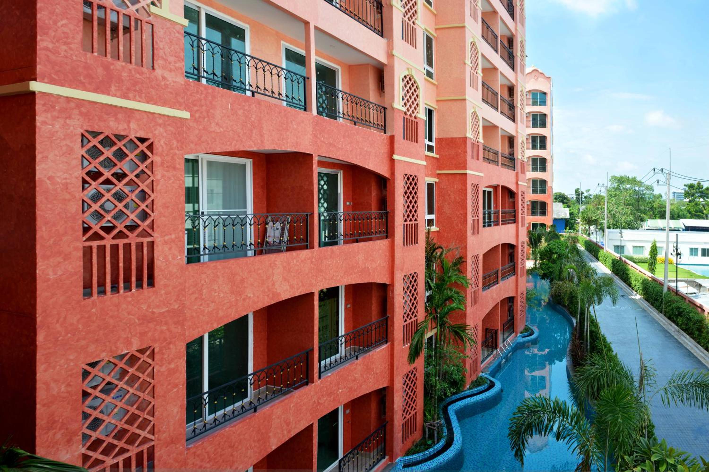 Apartment with Garden View photo 2