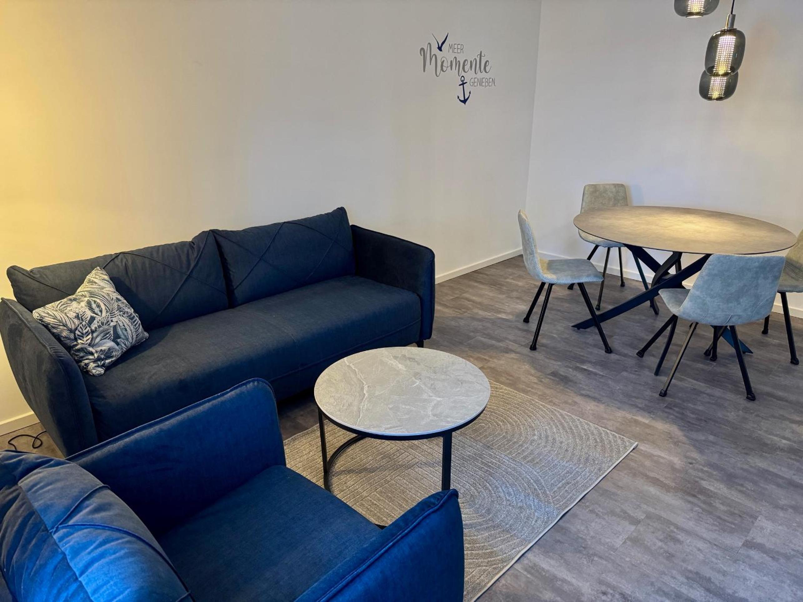 One-Bedroom Apartment with Balcony photo 1