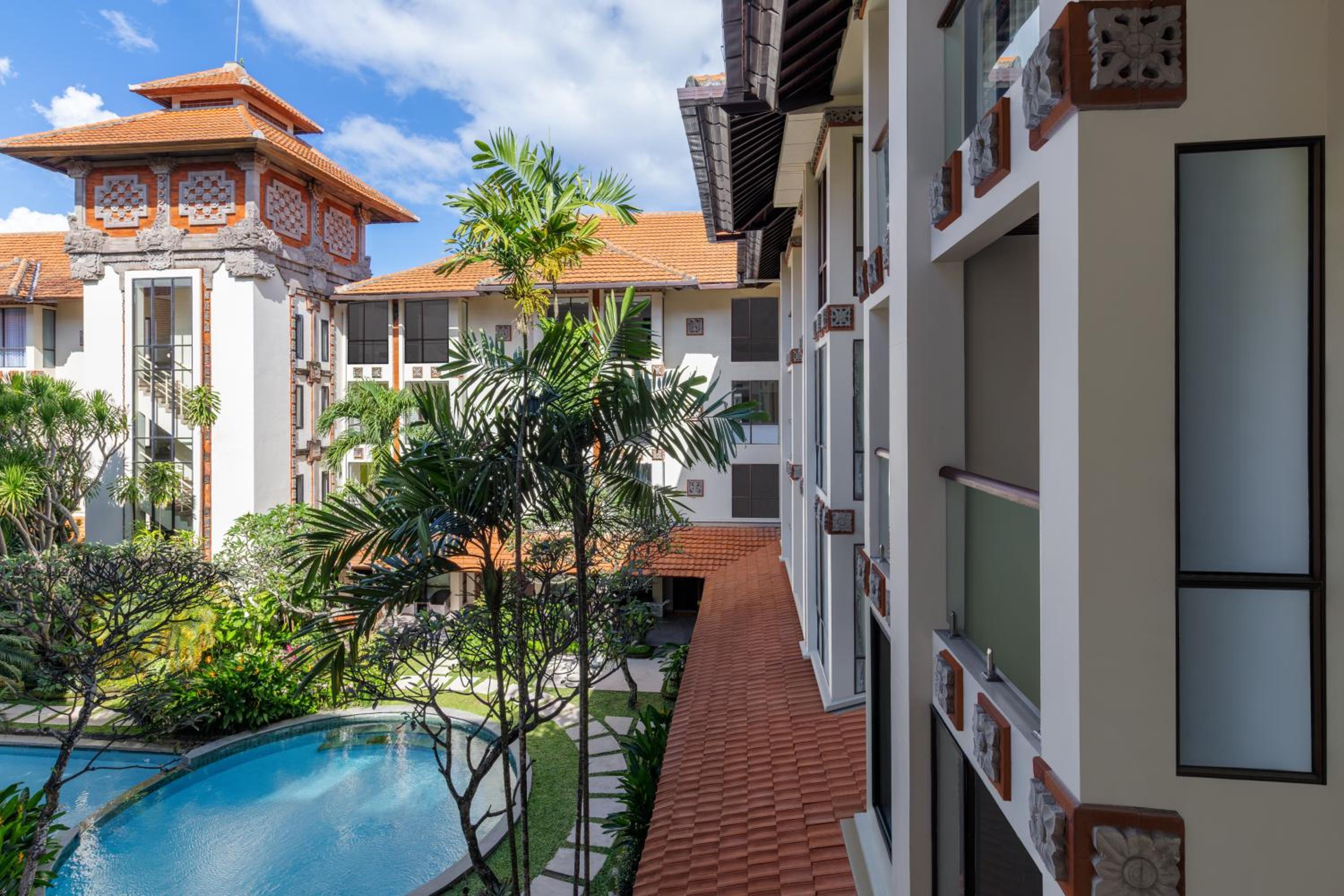 Deluxe Double or Twin Room with Balcony photo 2