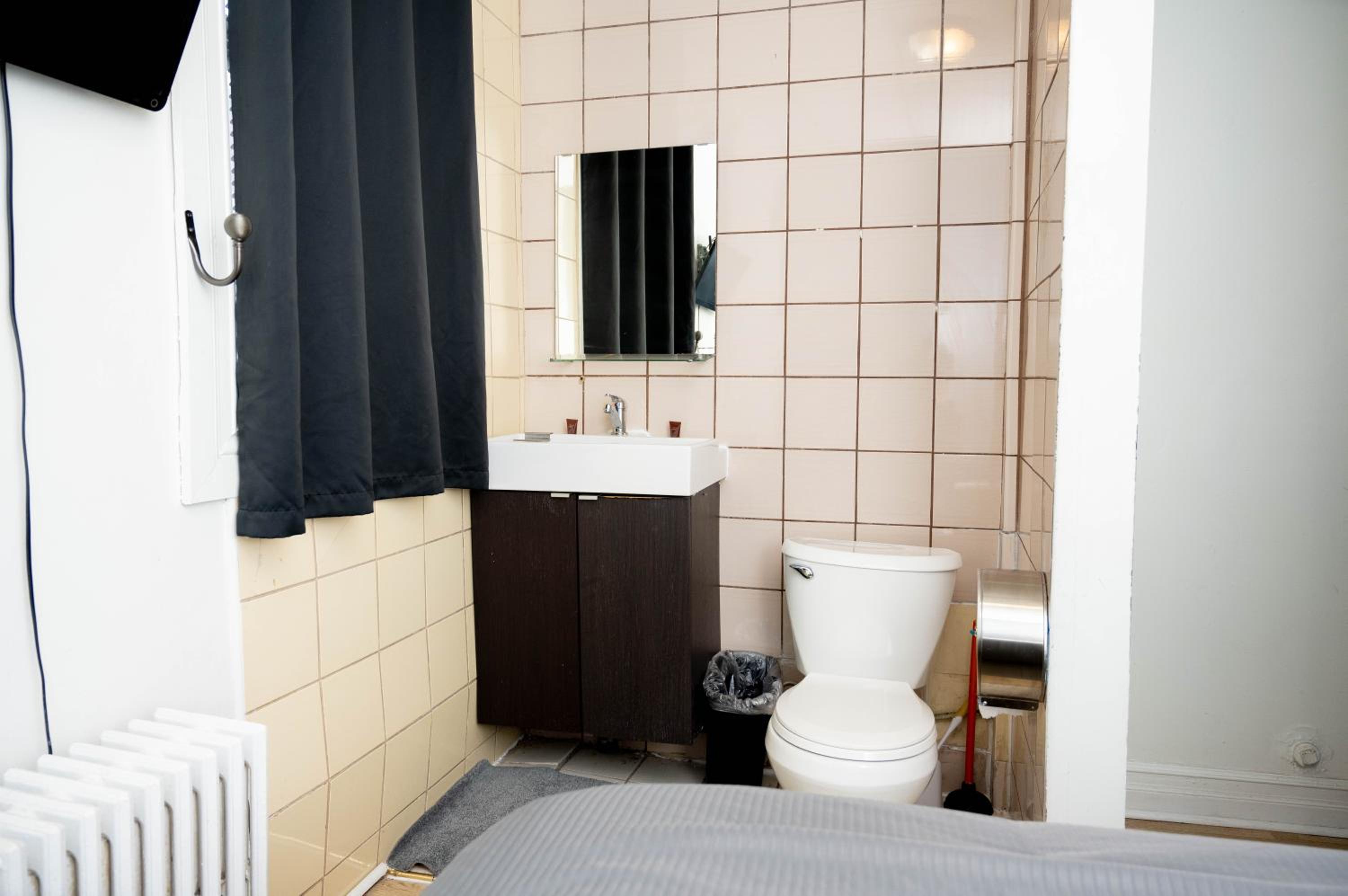 Large Single Room