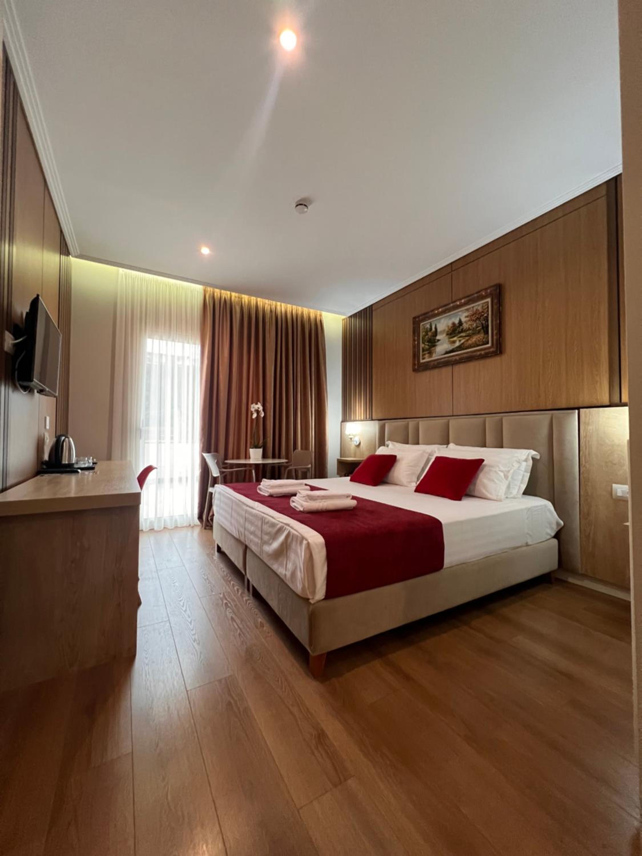 Double or Twin Room with Terrace