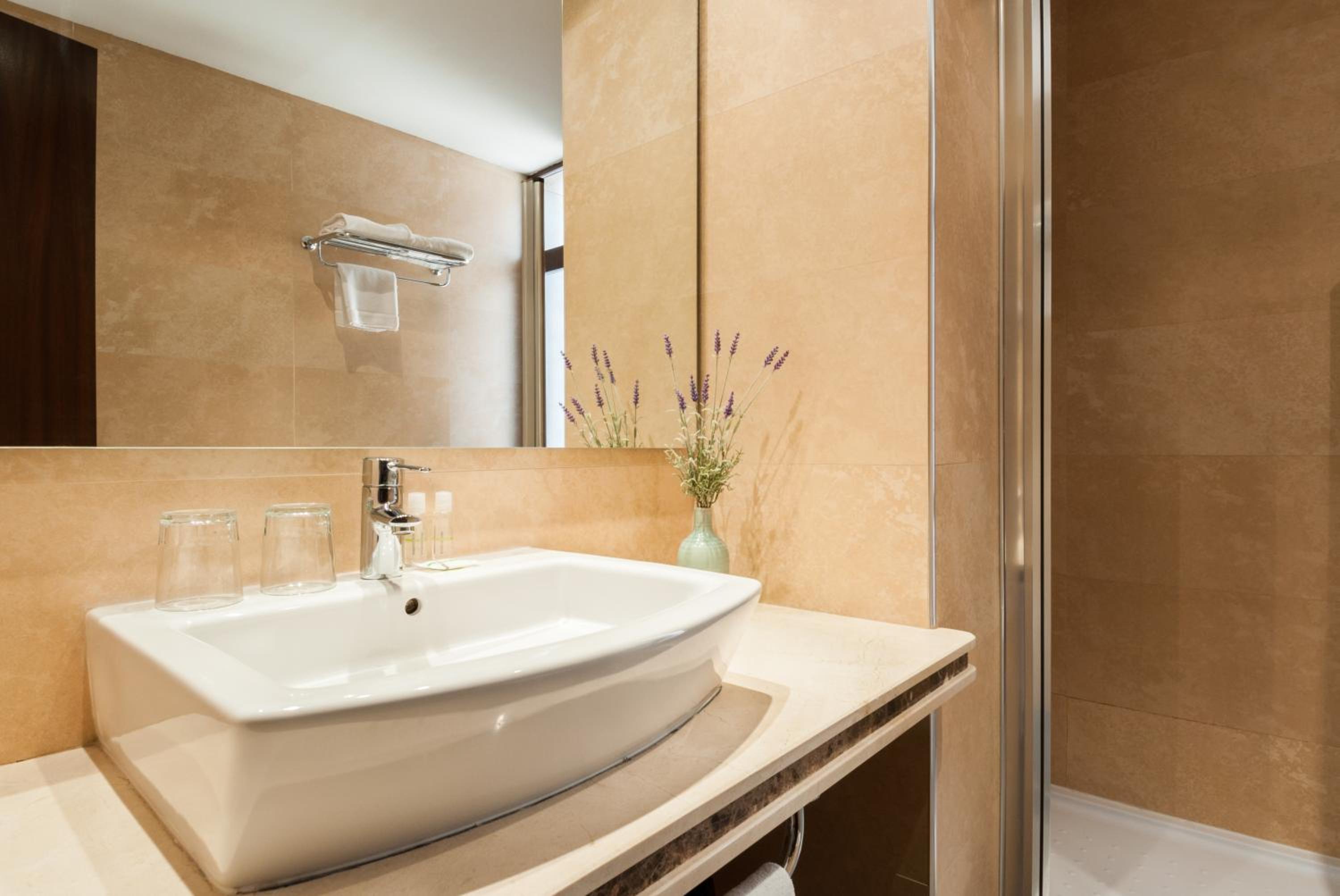 Double or Twin Room photo 3