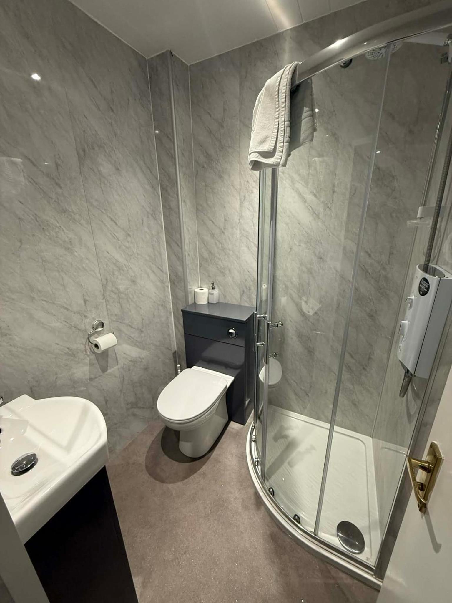Budget Twin Room photo 2
