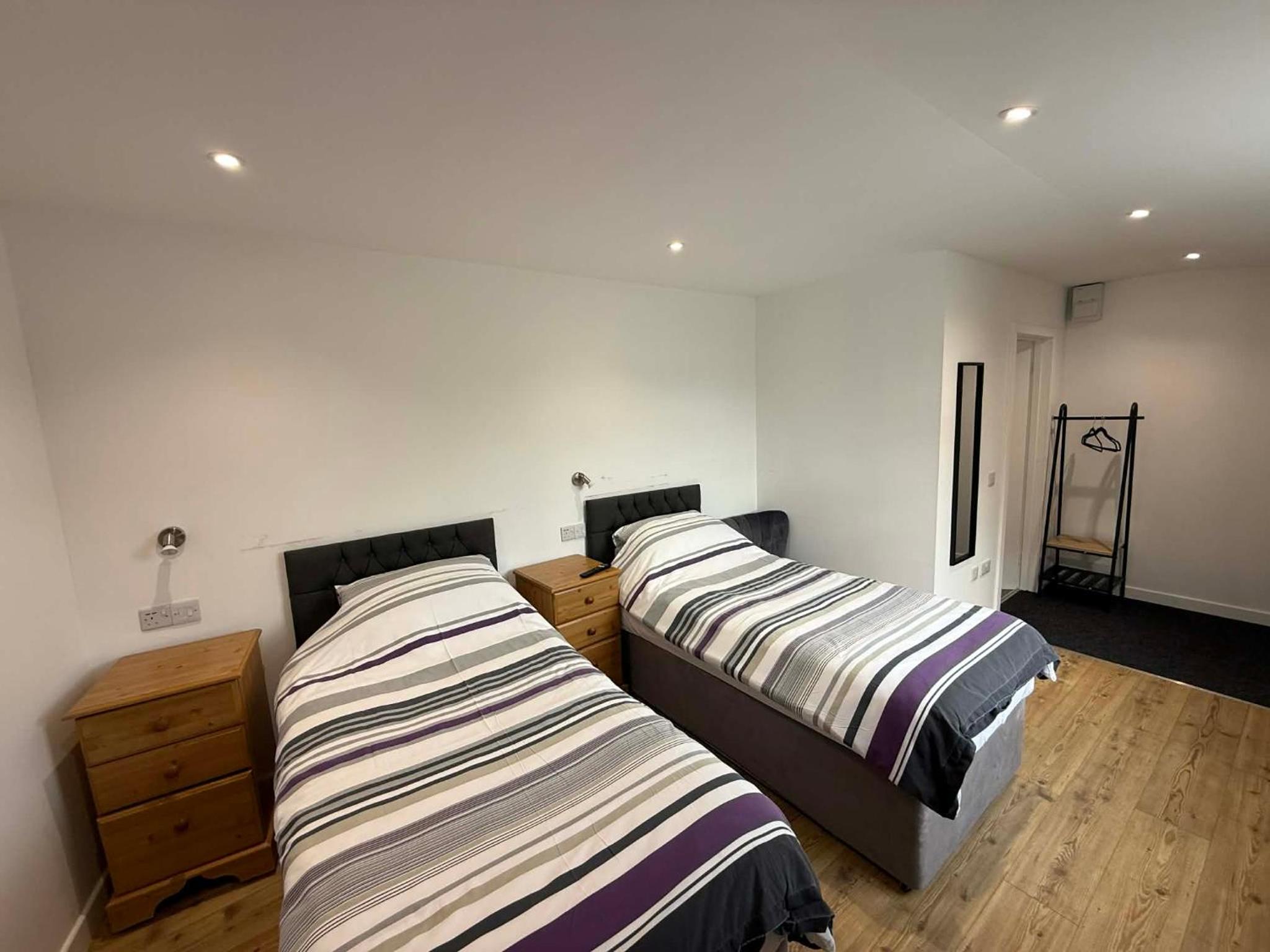 Budget Twin Room photo 2