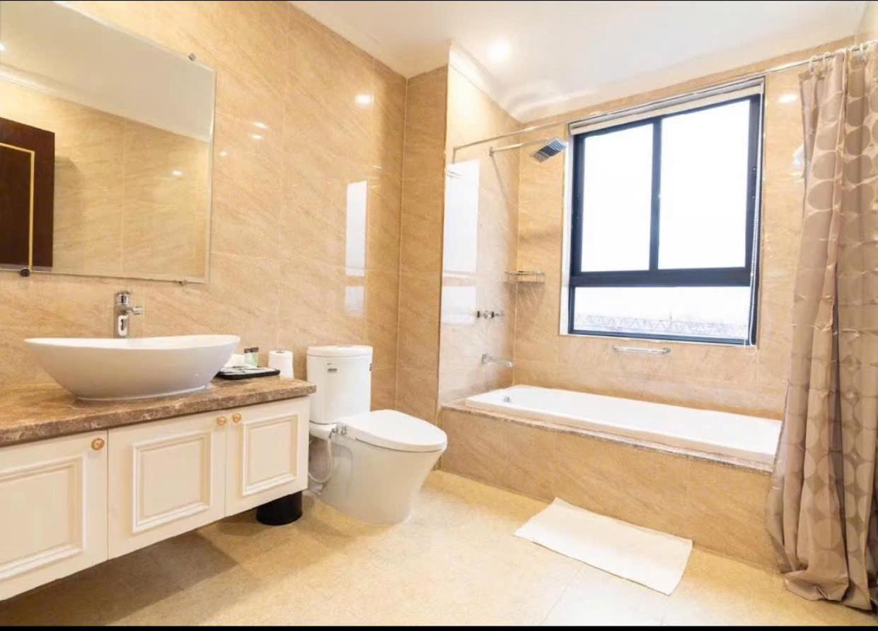 One-Bedroom Premium Apartment photo 3