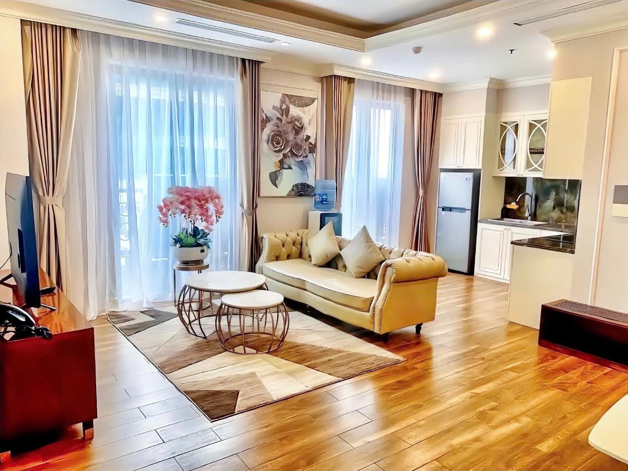Two-Bedroom Apartment with Balcony photo 3