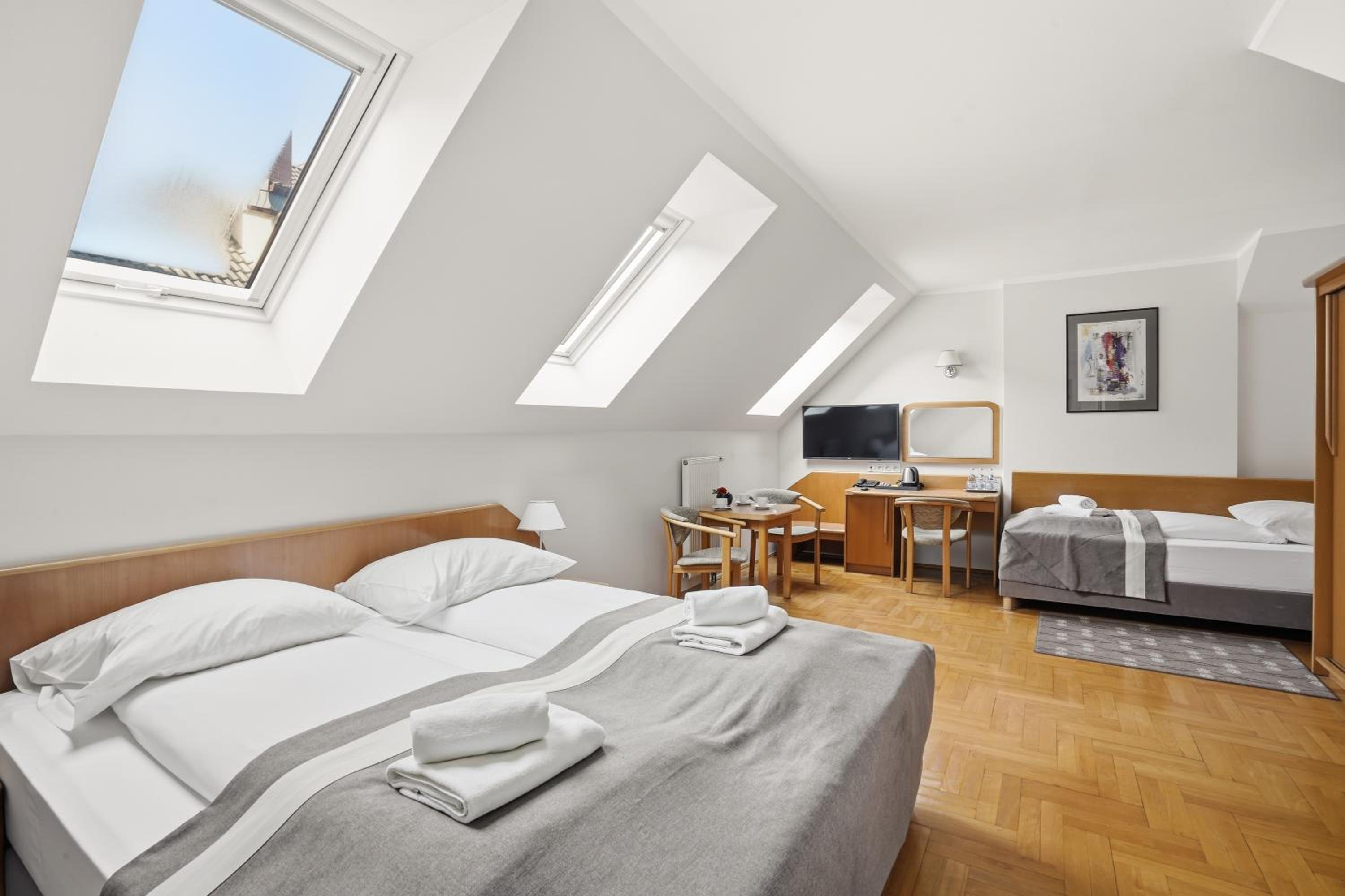 Standard Triple Room photo 1
