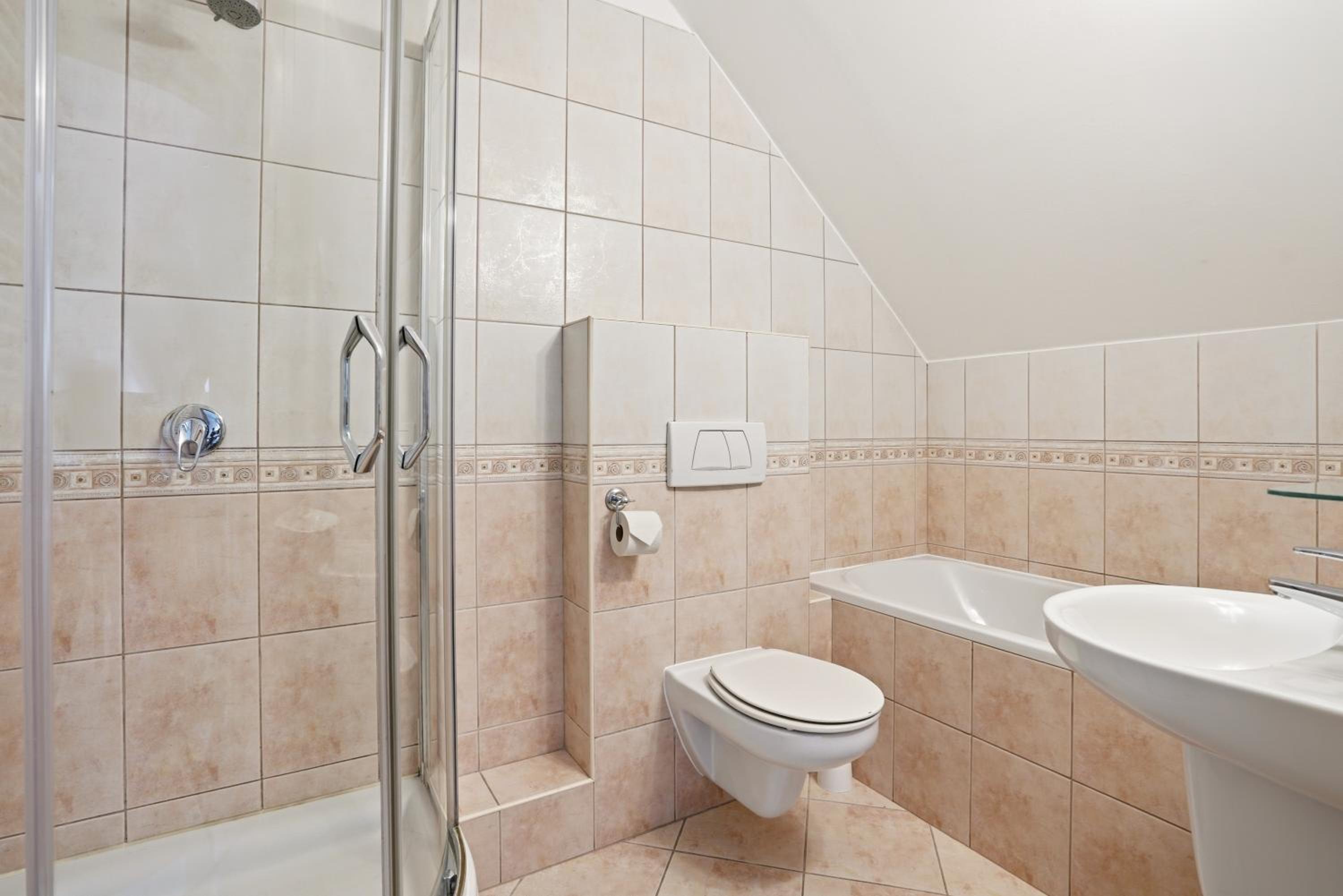 Standard Triple Room photo 2
