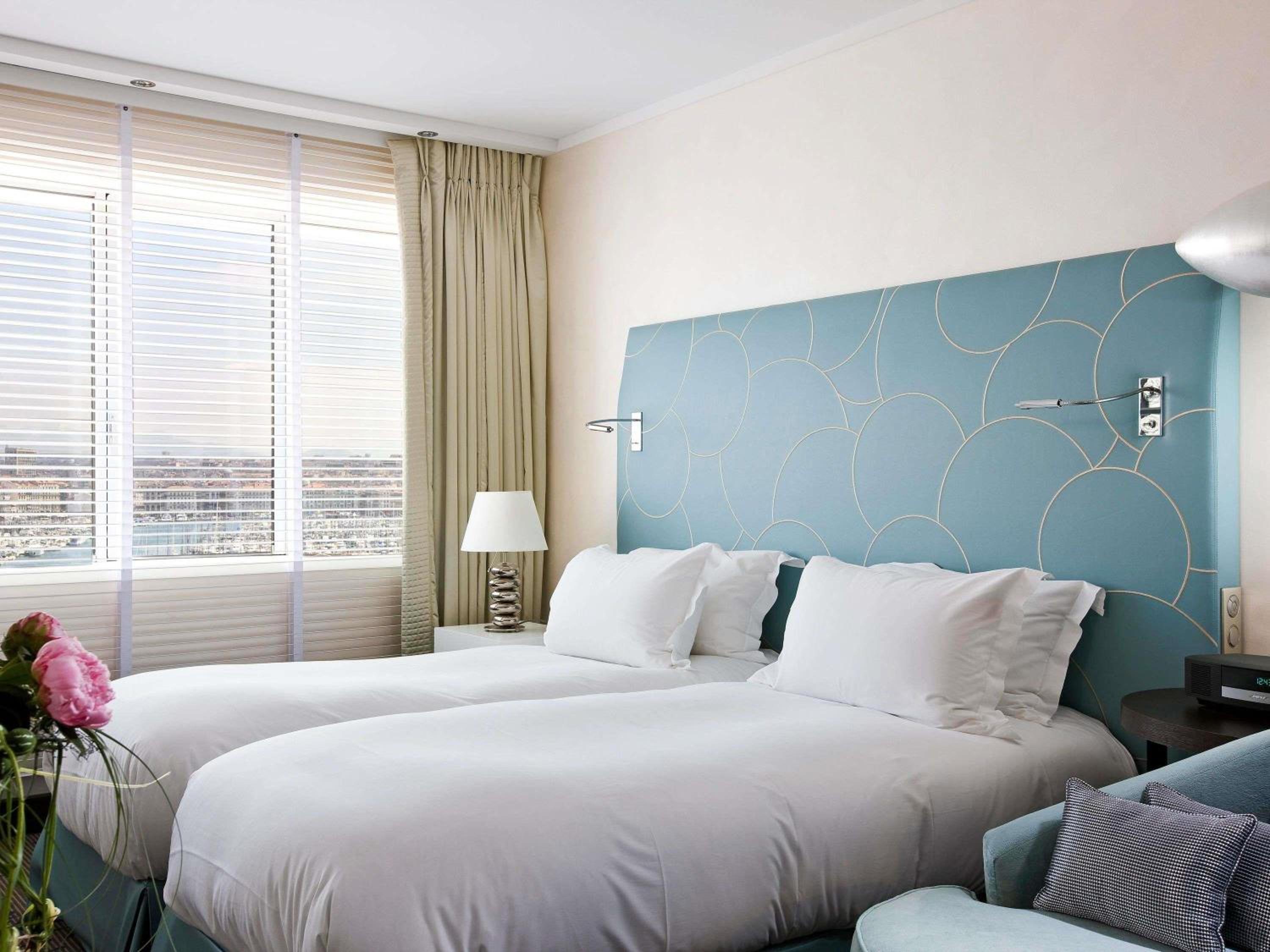 Luxury King Room with Old Port View and Spa/Gym Access photo 3