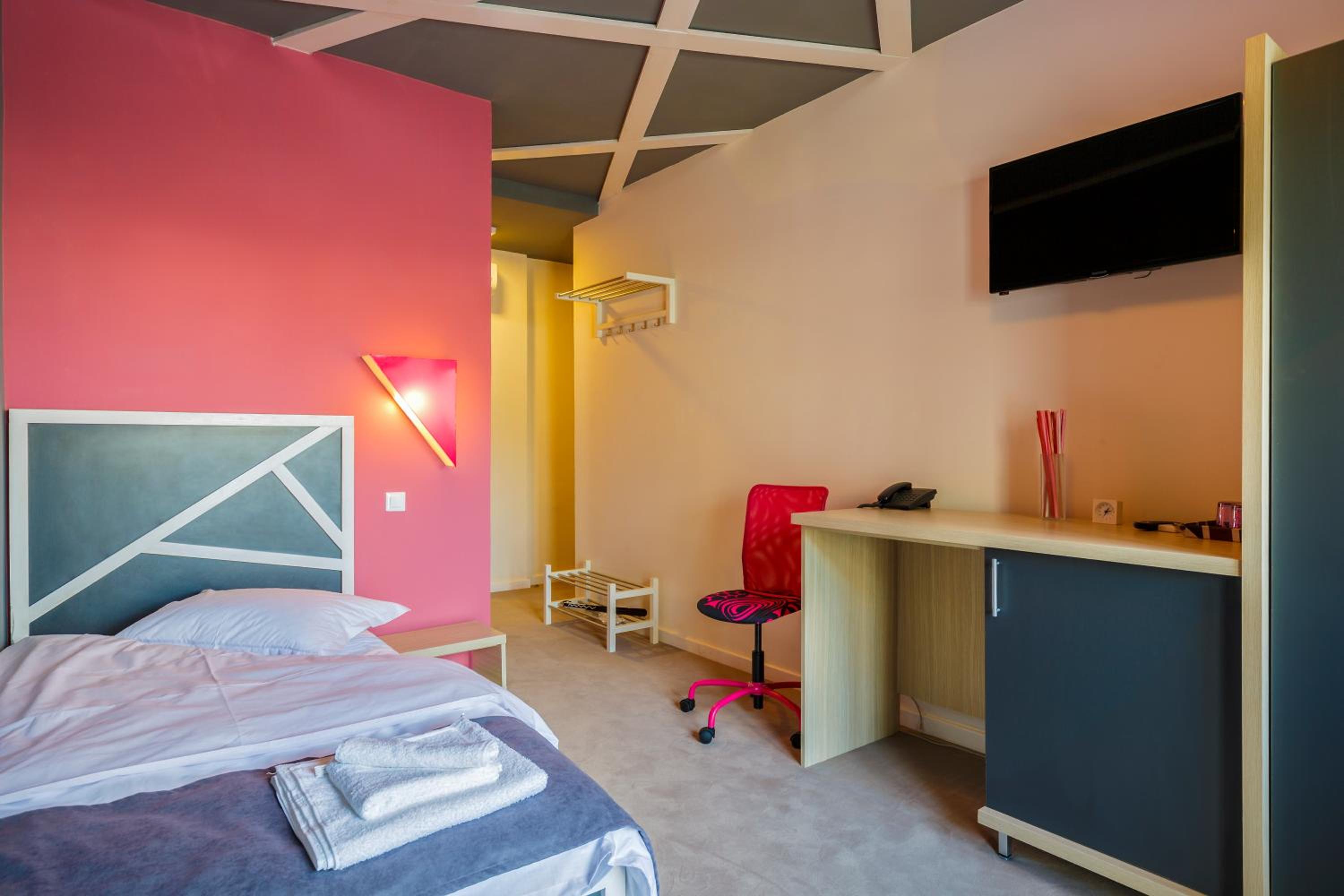Single Room with Balcony photo 1