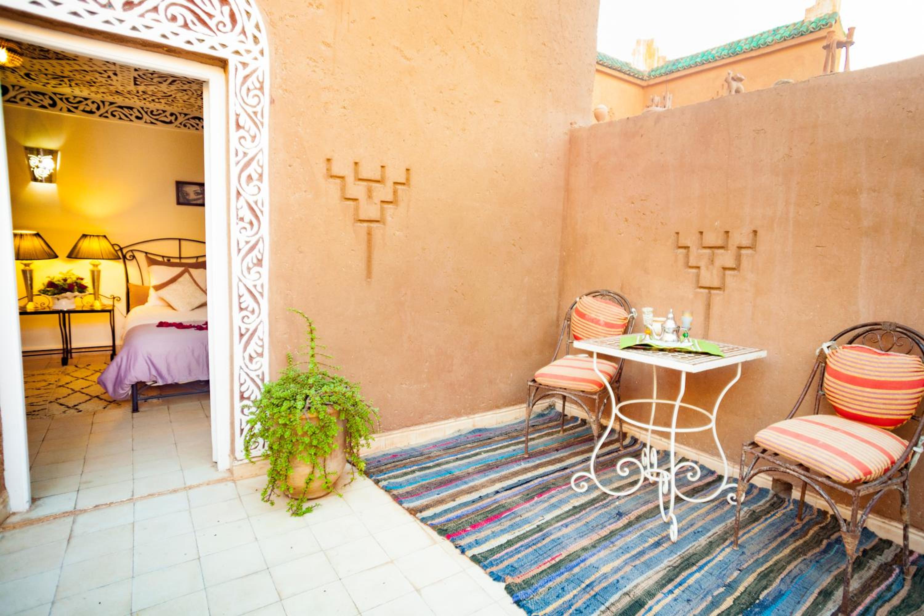 Deluxe Twin Room with Terrace - Photo 11