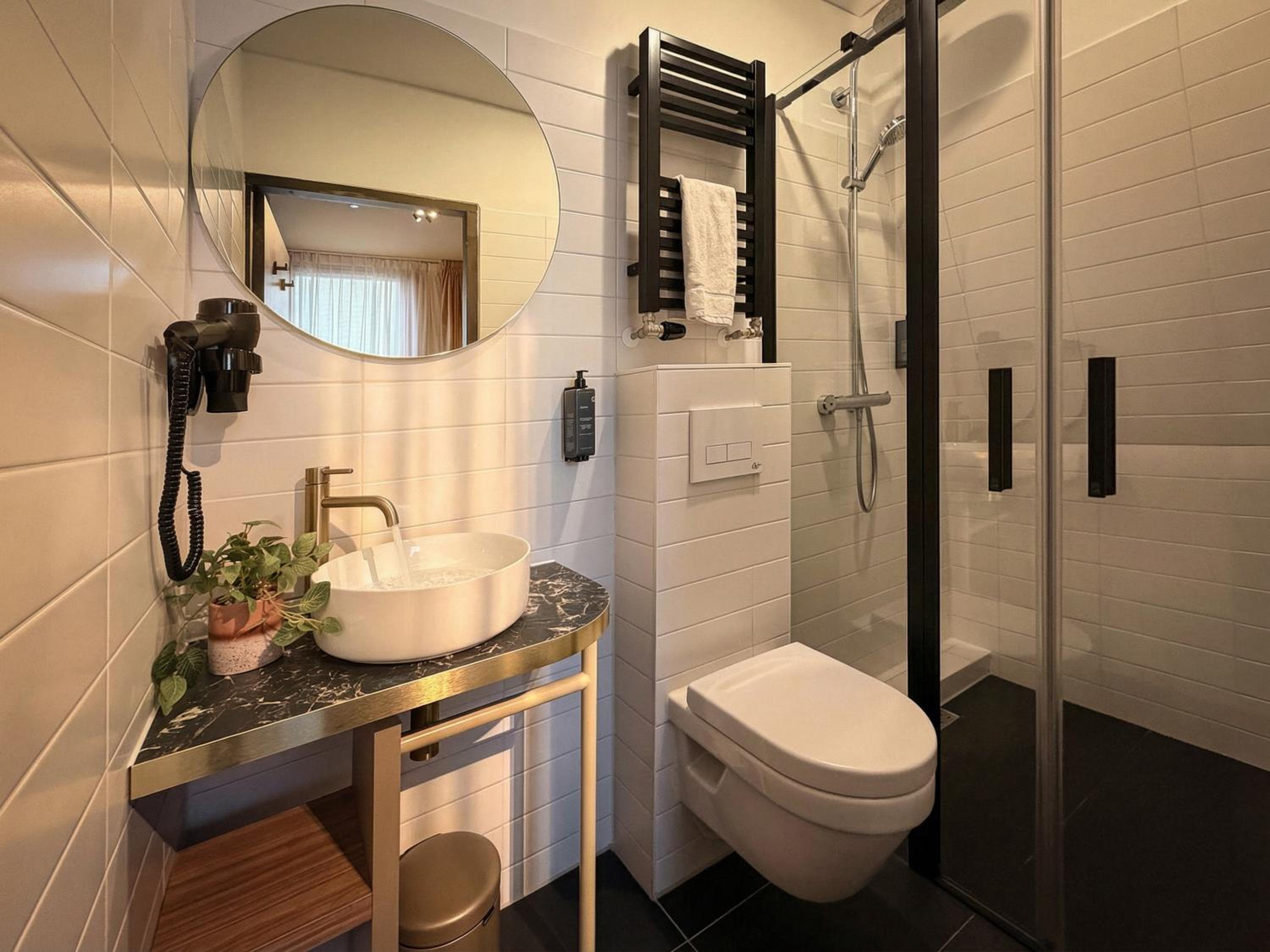 Large Double Room