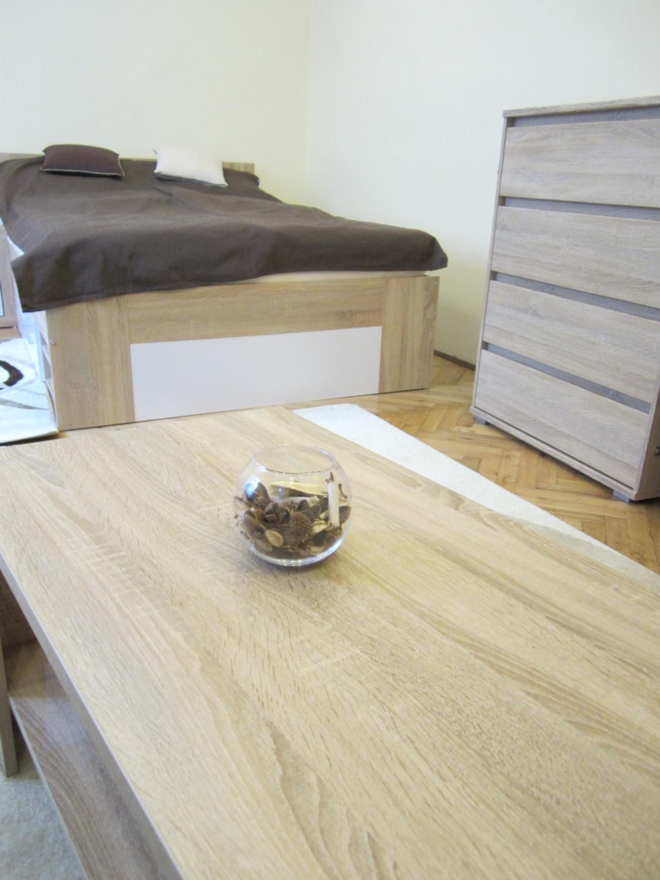 One-Bedroom Apartment - Photo 17