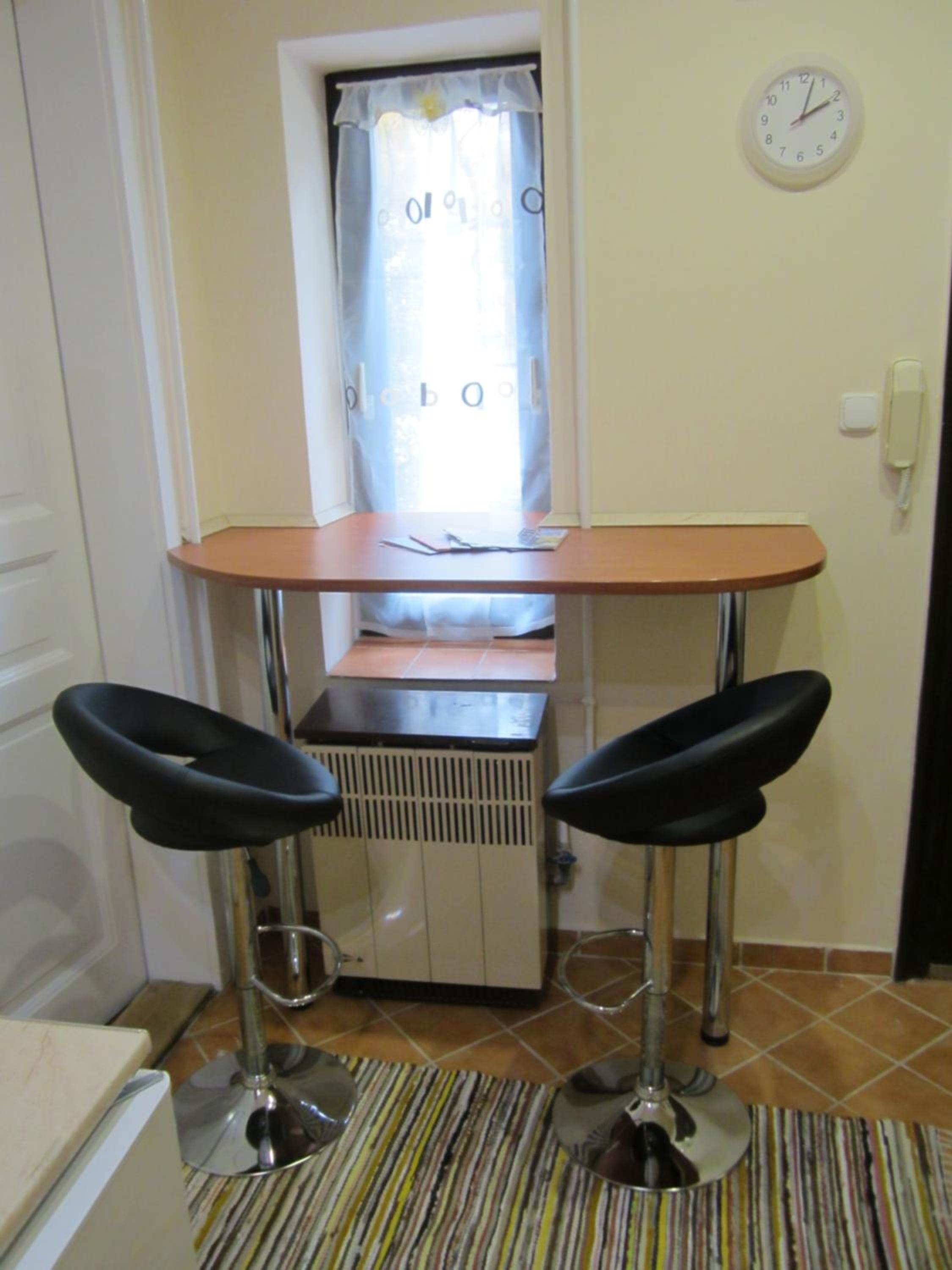One-Bedroom Apartment - Photo 23