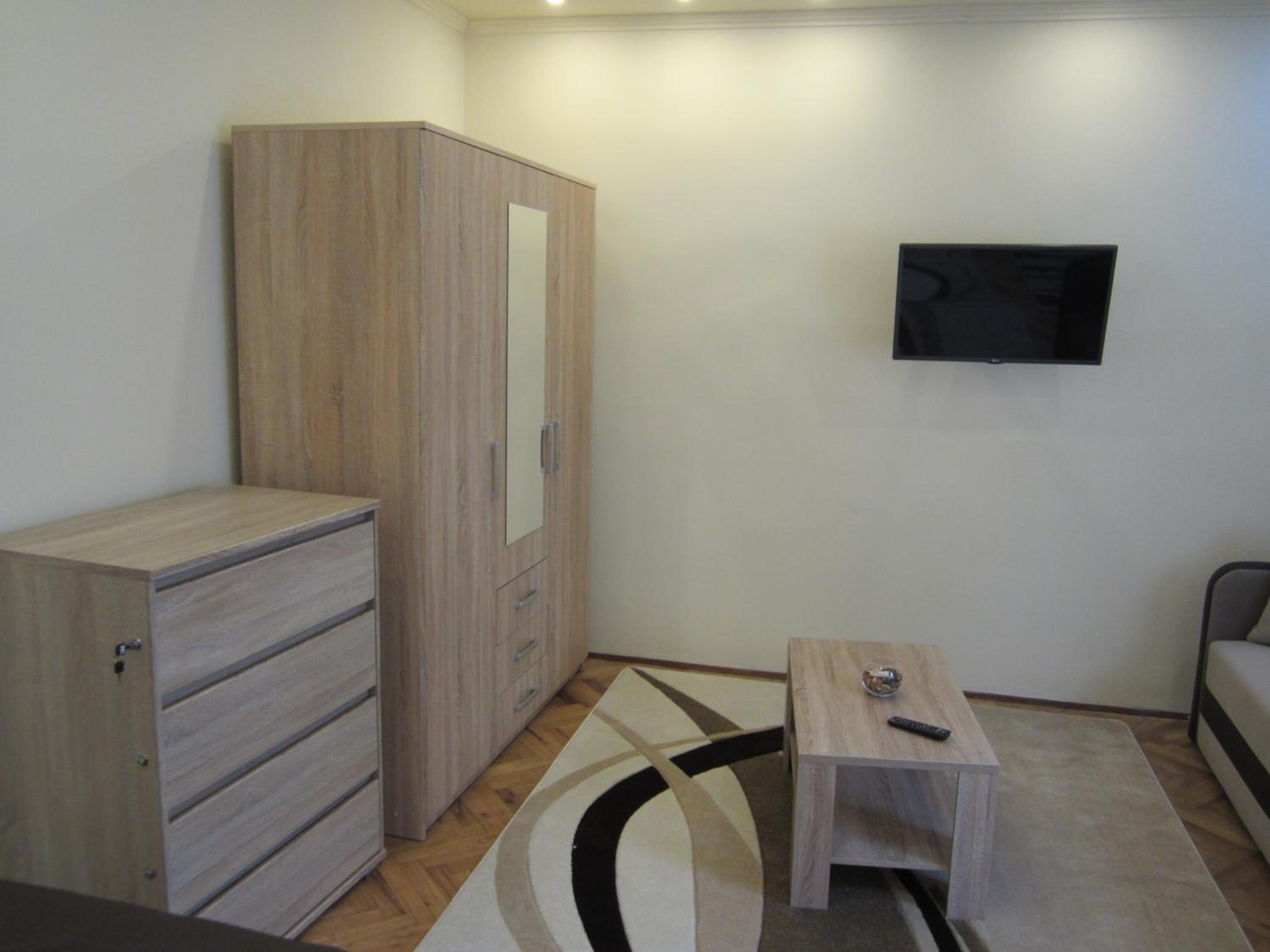 One-Bedroom Apartment - Photo 24