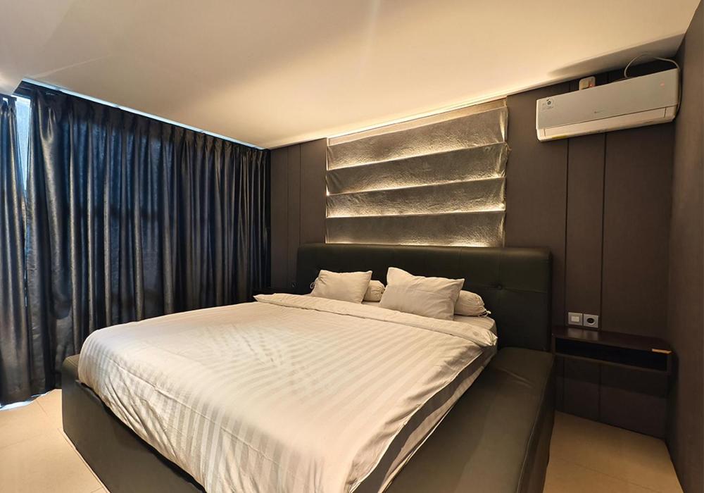 Deluxe Room (2 Adults + 1 Child) photo 2