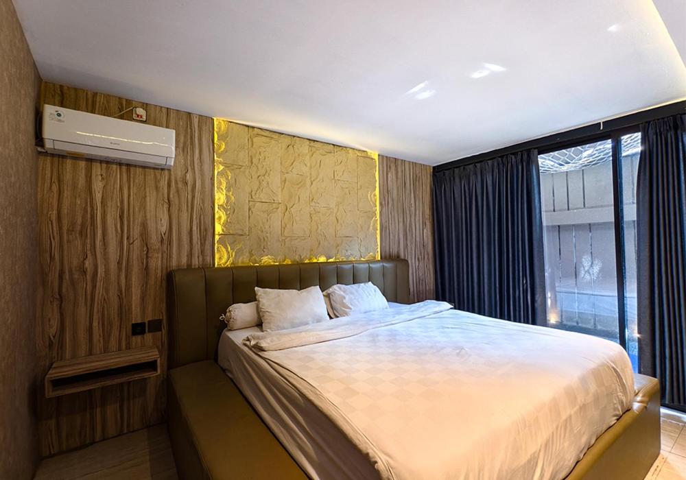 Deluxe Room (2 Adults + 1 Child) photo 1