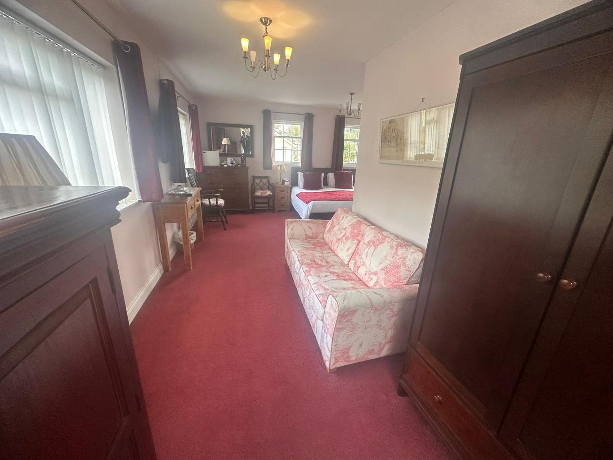 Superior King Room - Photo 2