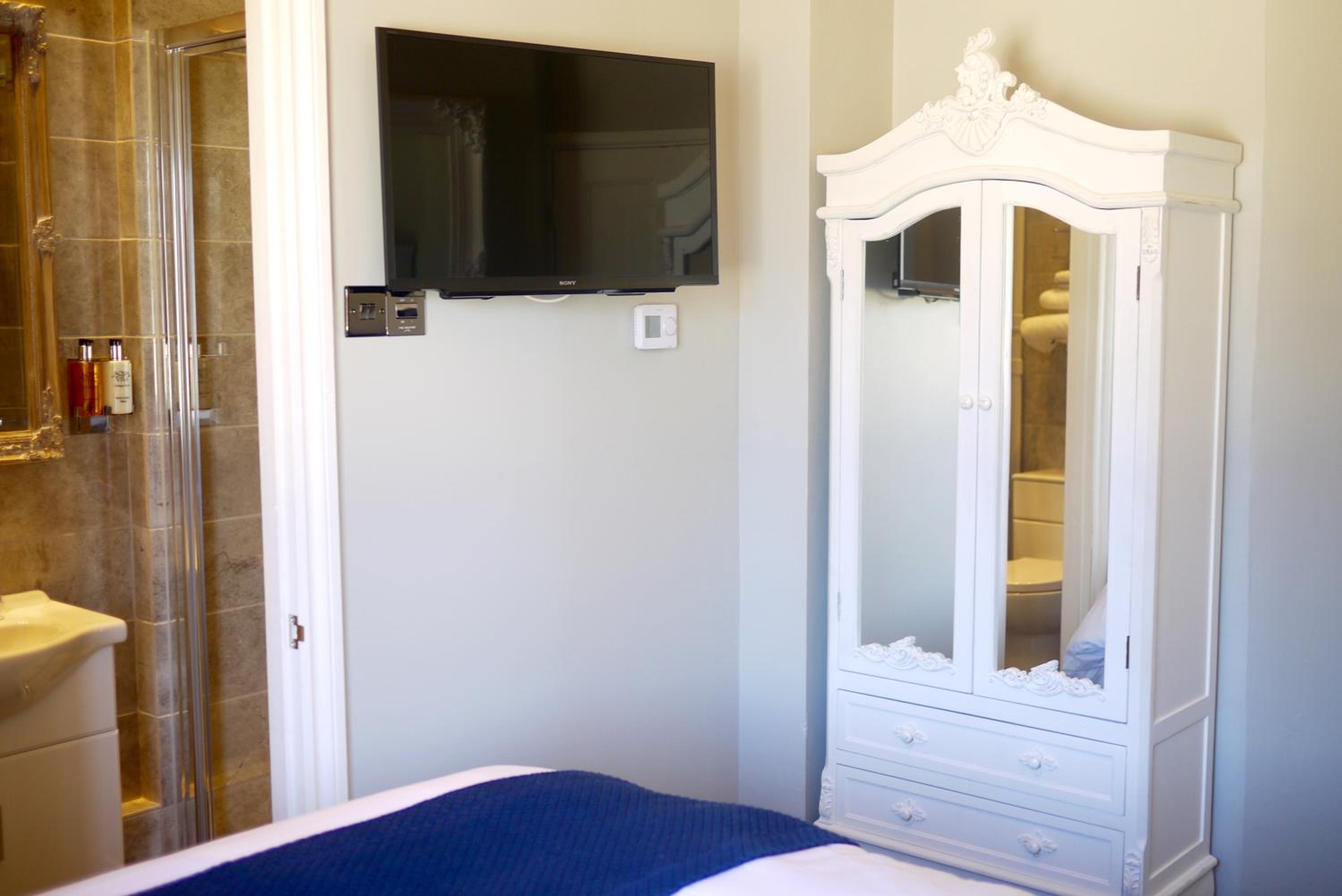 Small Double Room photo 2