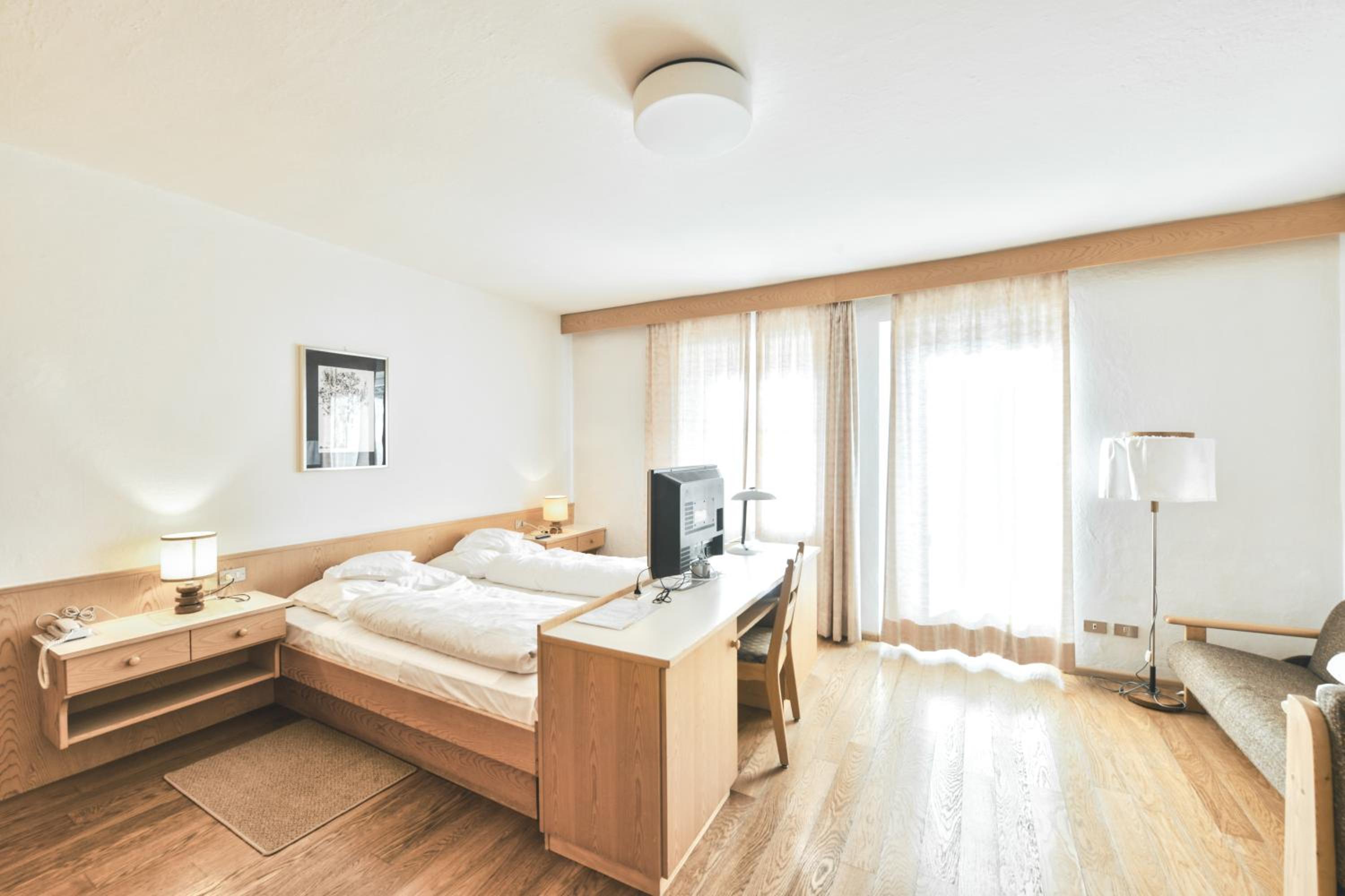 Large Double Room photo 3