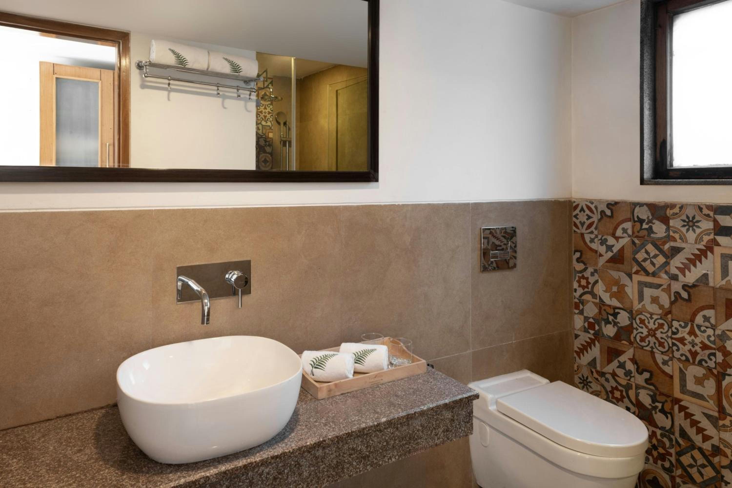 Family Two-Bedroom King Suite - Photo 2