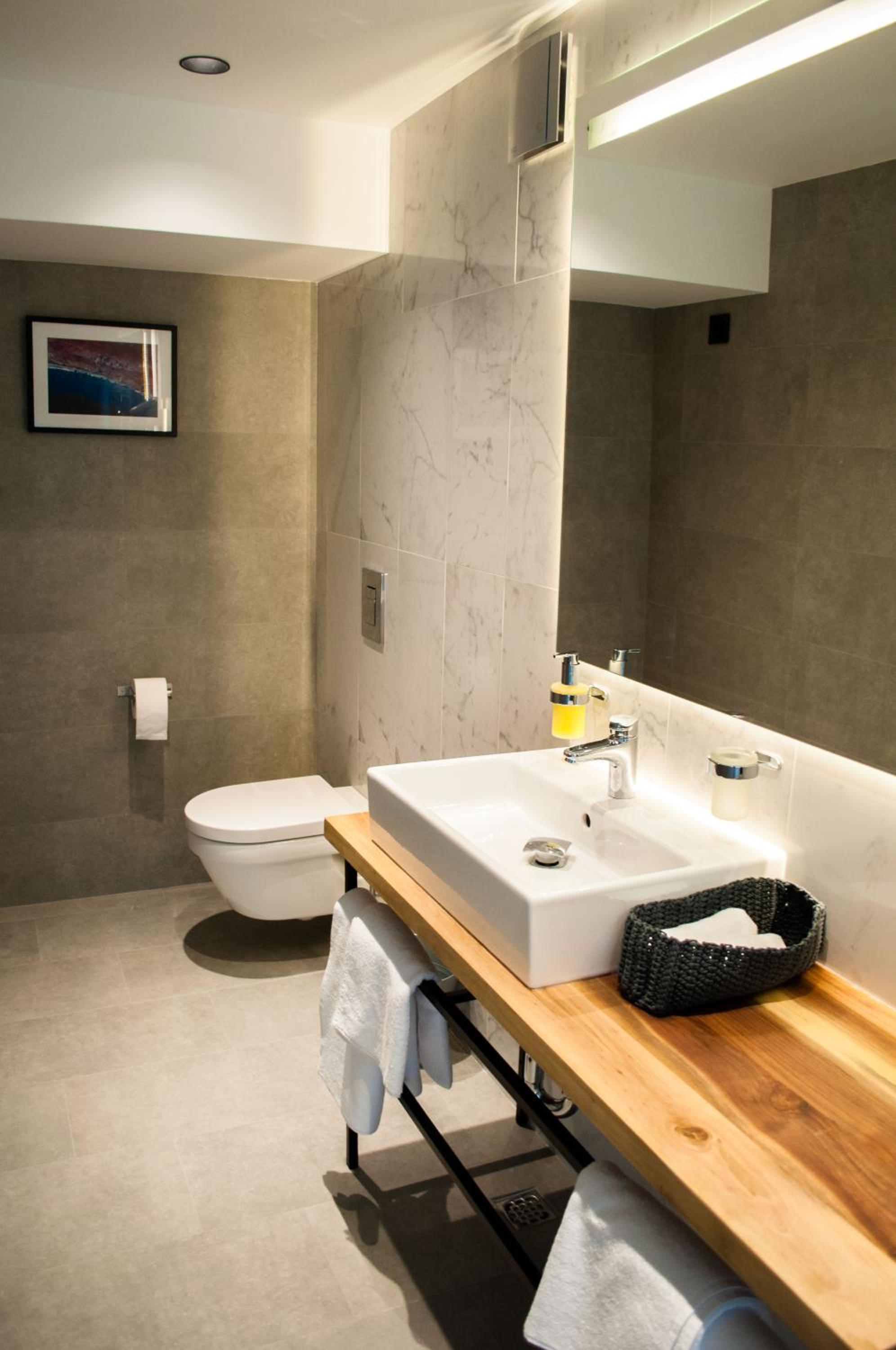 Studio Apartment photo 1