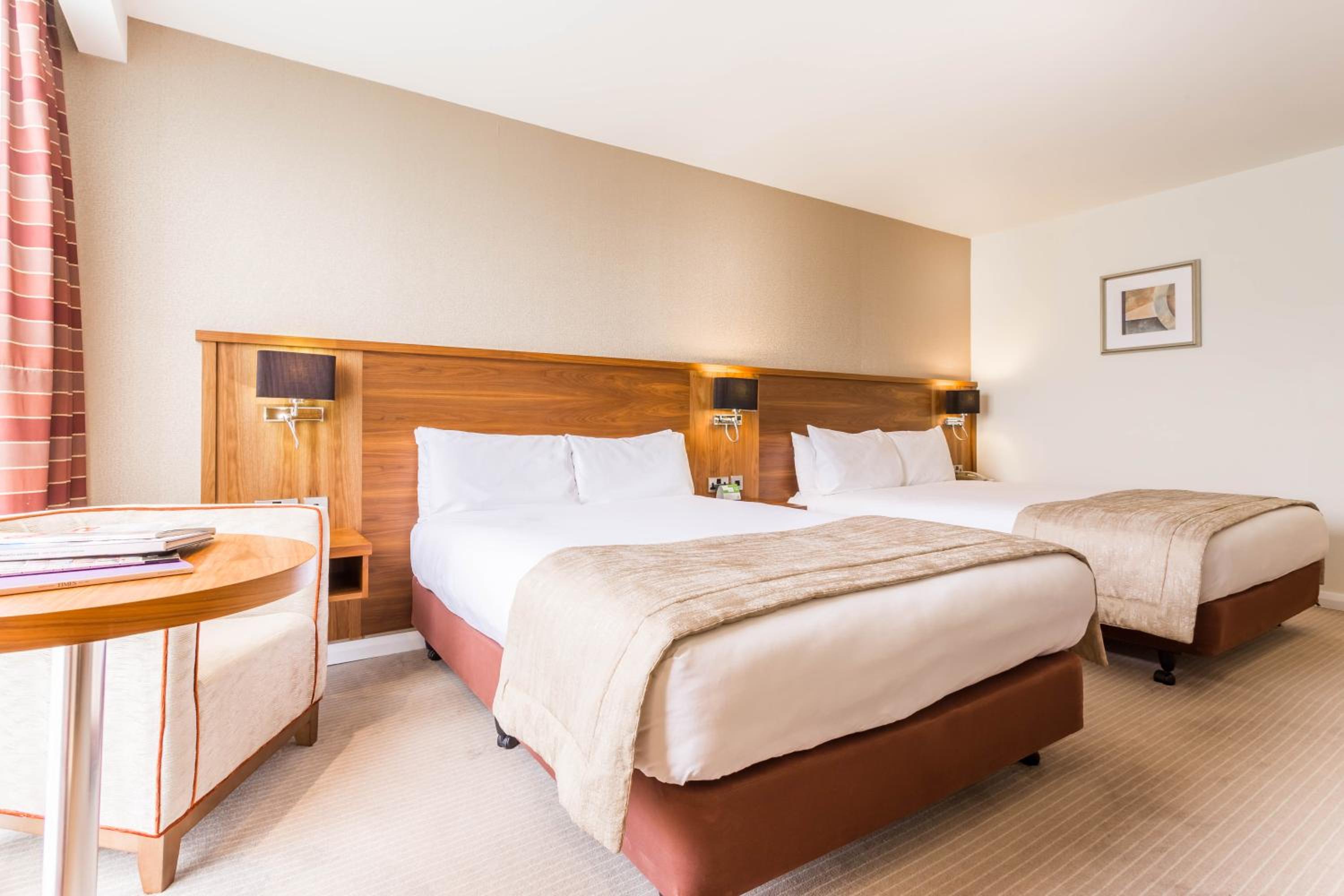 Super Premium King Room with Sofa Bed and Garden View - Photo 1