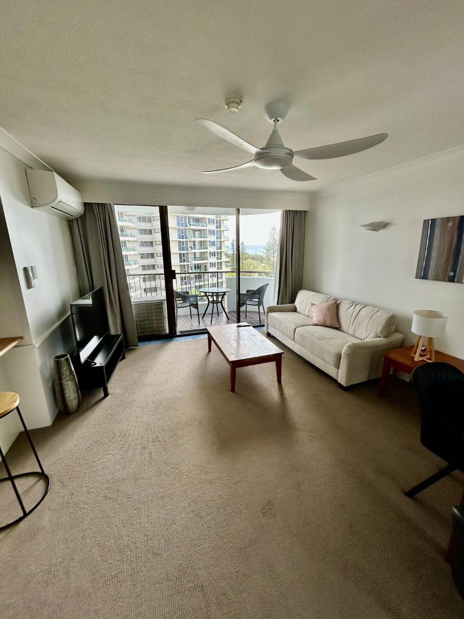 One-Bedroom Apartment thumbnail 5