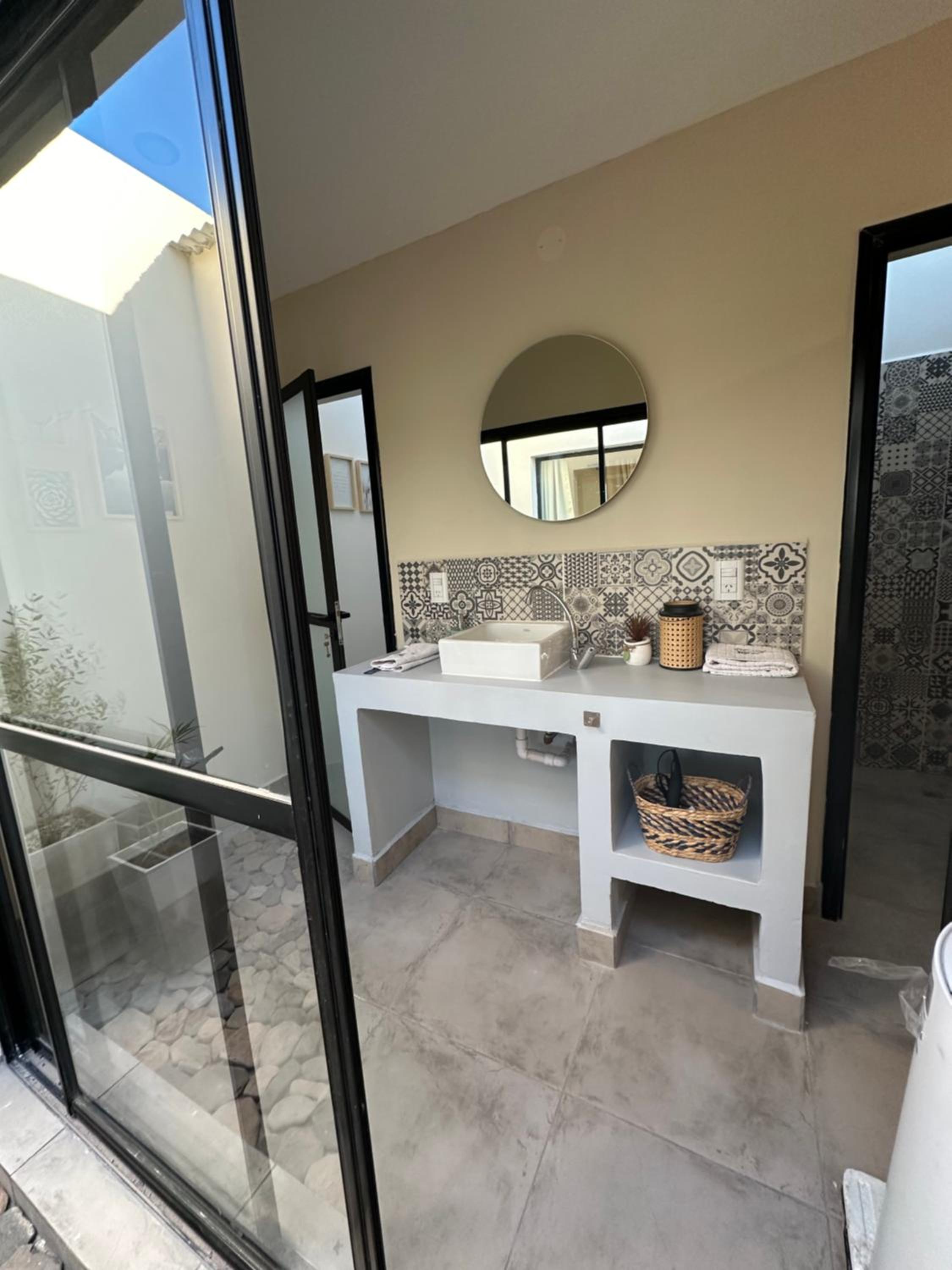 Deluxe Suite photo 2