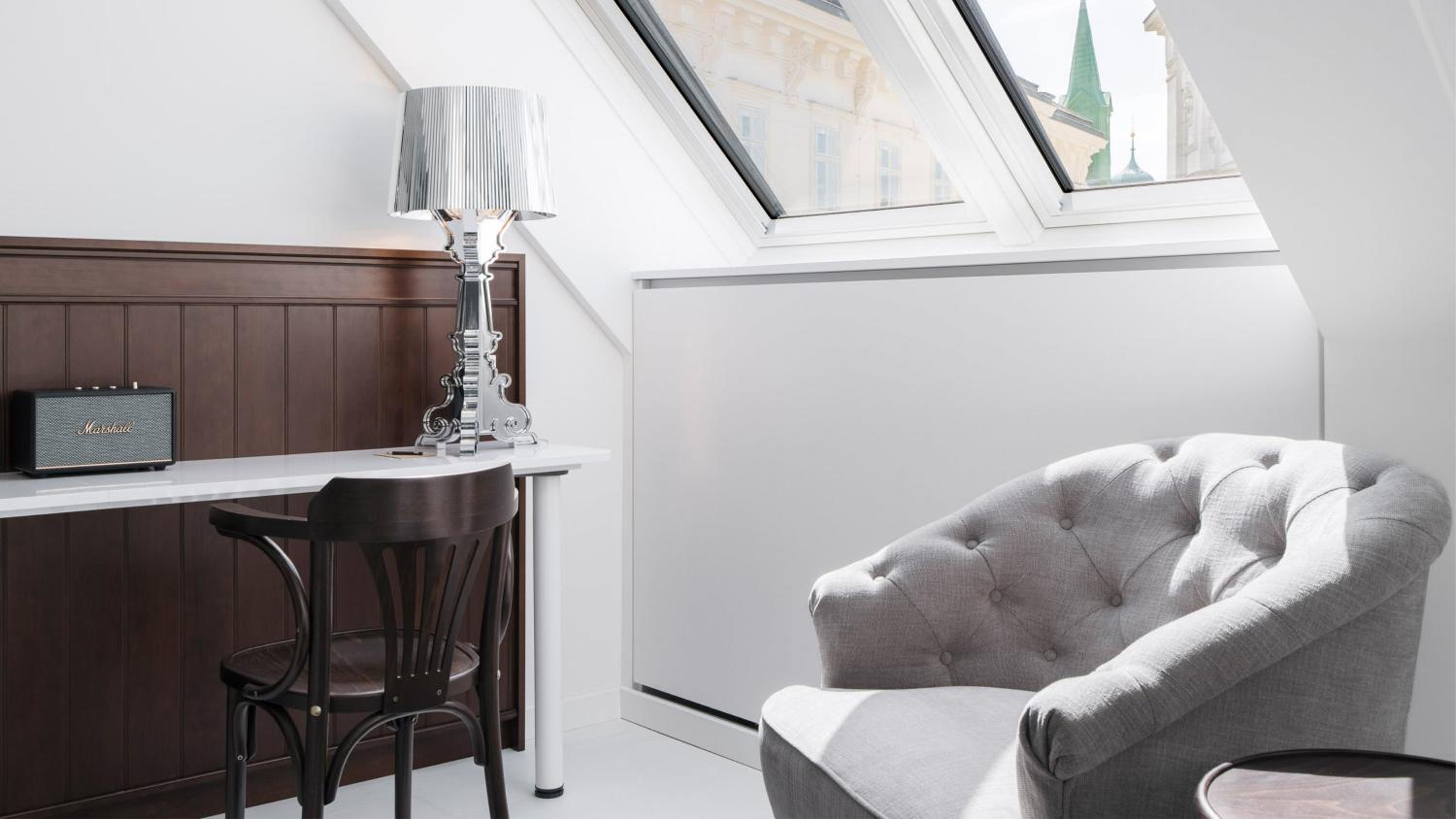 Loft Room photo 2