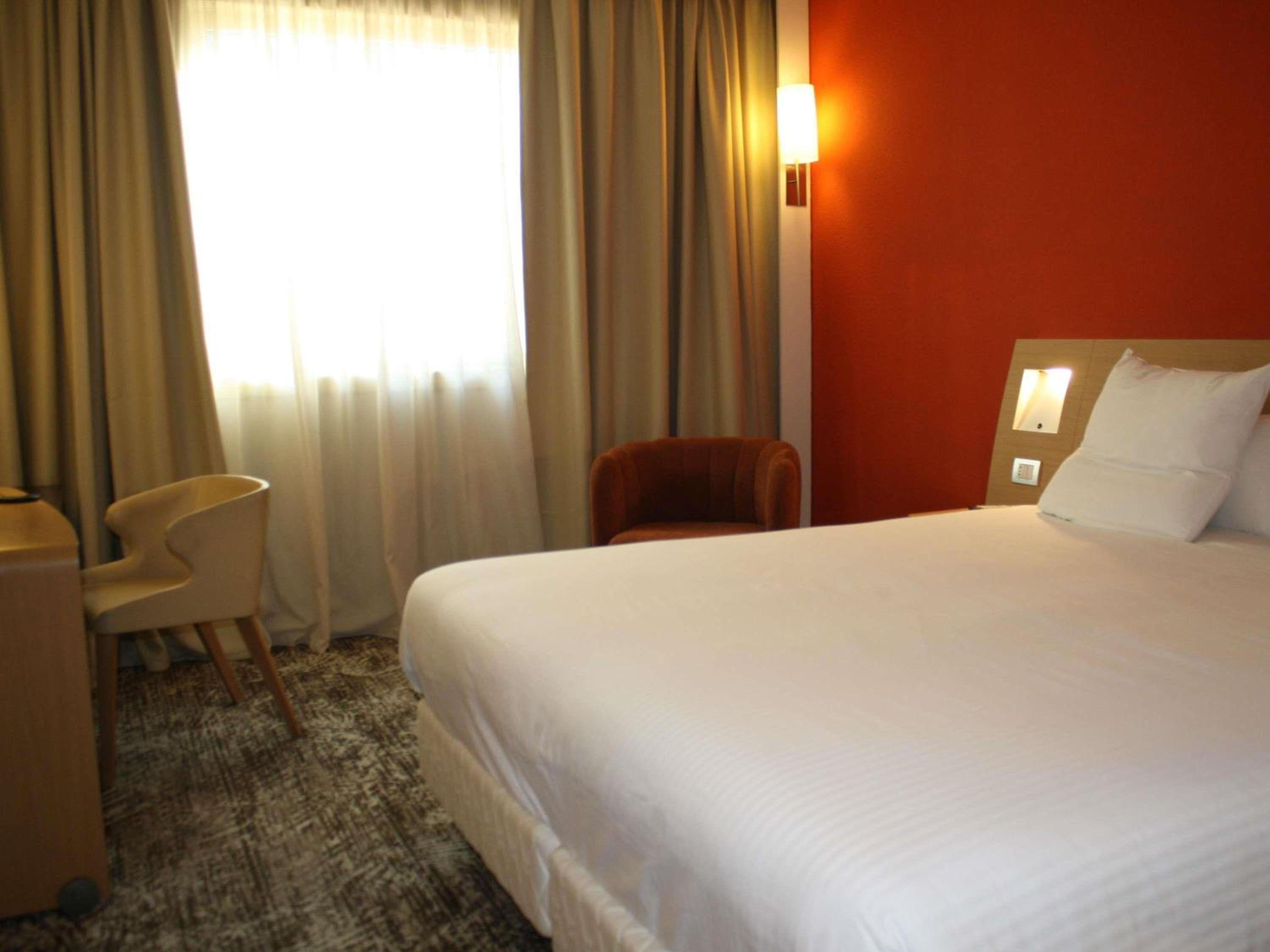 Superior Room thumbnail 5