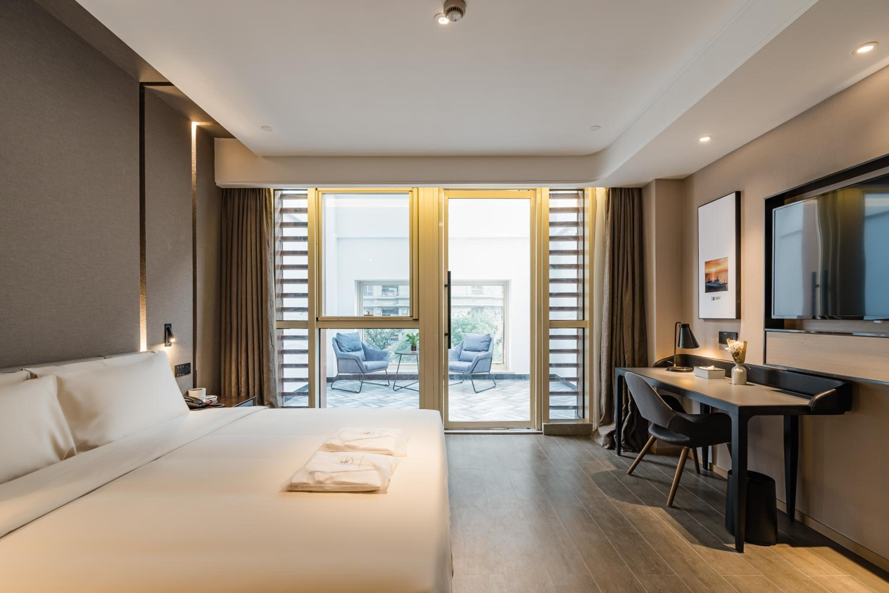 Jimu Double Room with Courtyard photo 3