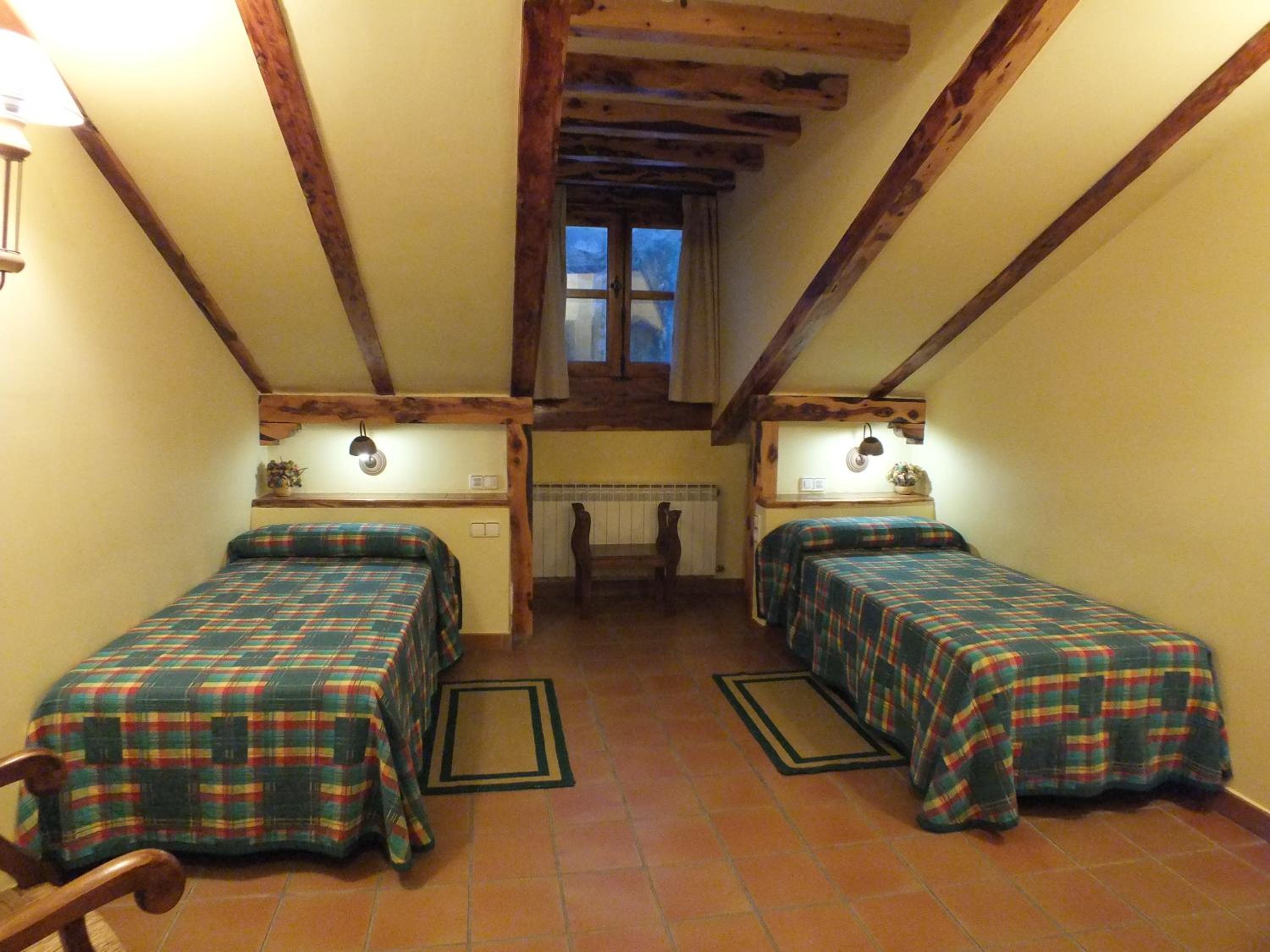 Budget Double Room photo 2